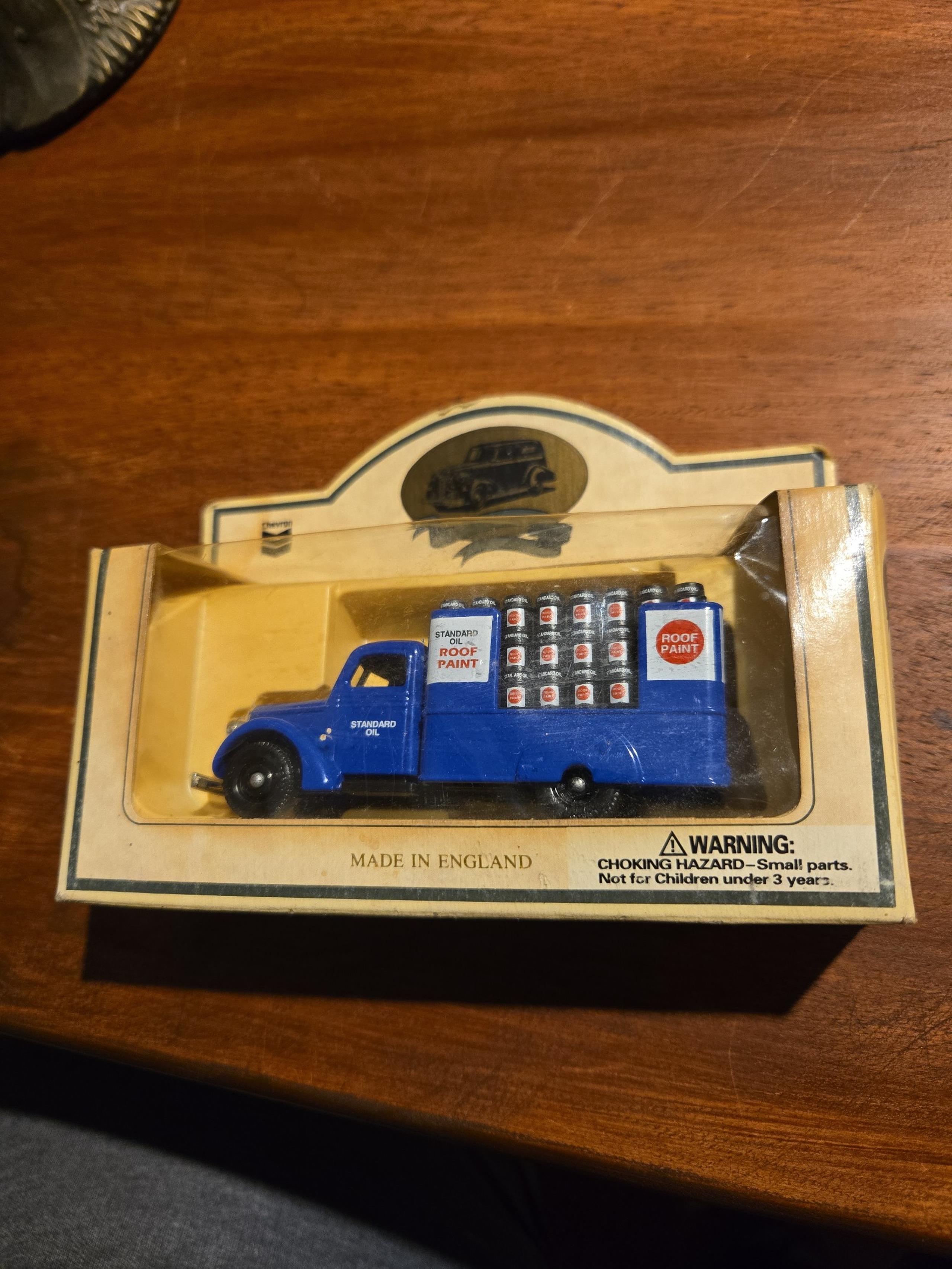 Chevron Commemorative Model 1939 Standard Oil Truck Die Cast