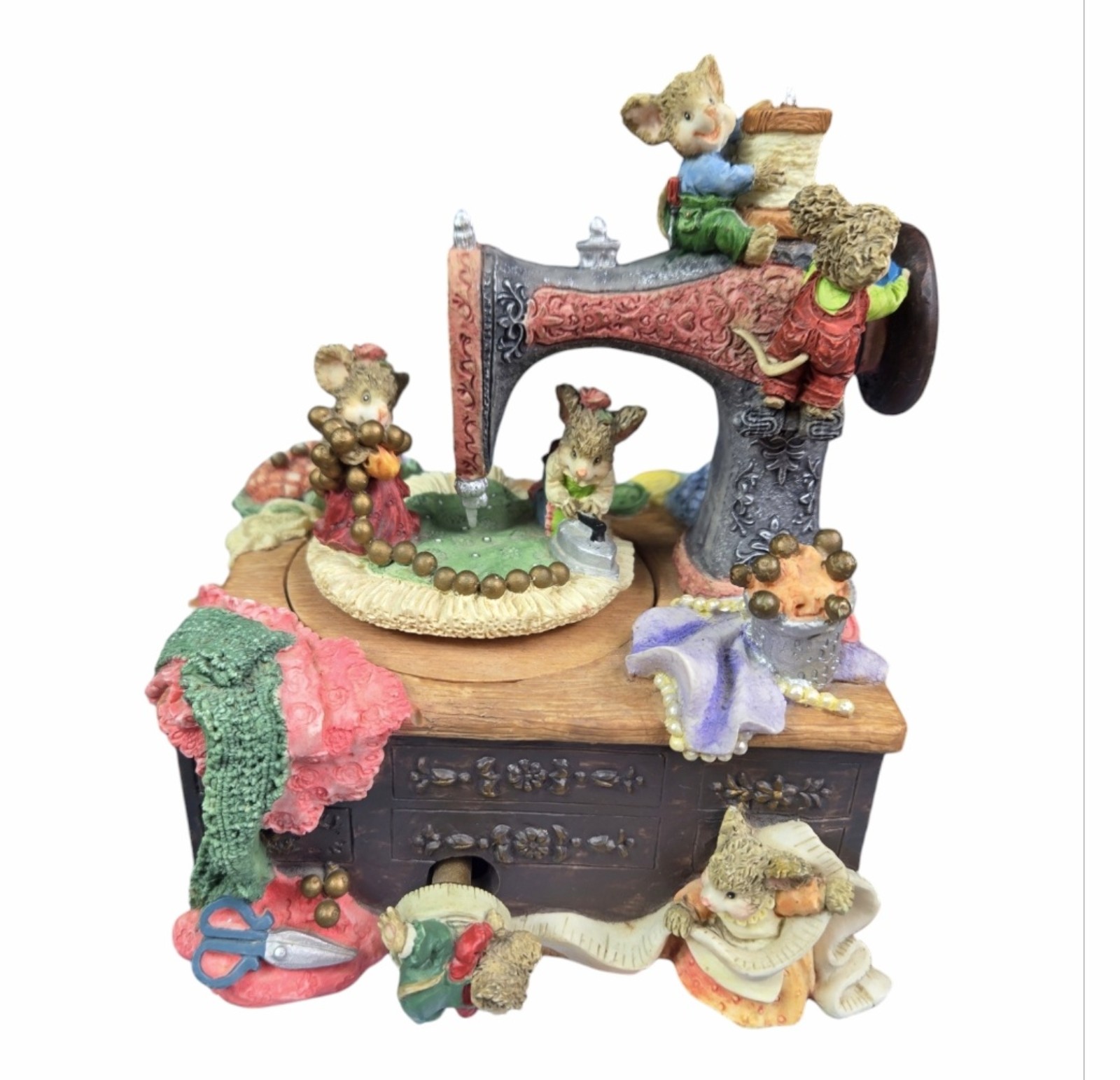 Music Box Vintage Mice  Sewing Machine