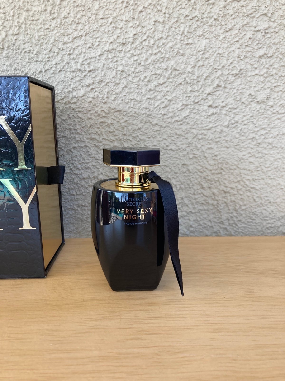 Victorias’secret very sexy night 3.4oz perfume