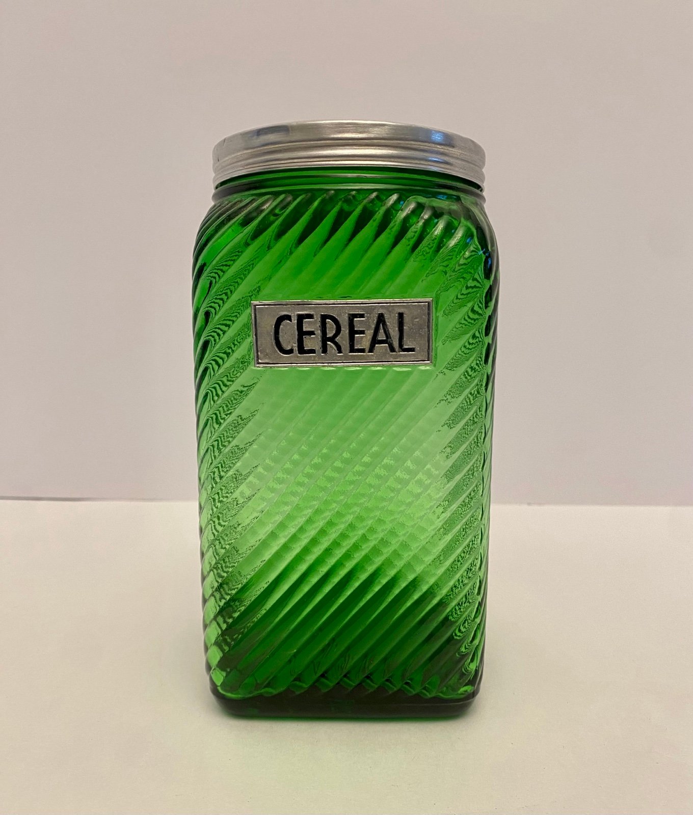 Vintage 1930’s Owens Illinois Hoosier Green Cereal Canister Jar with Lid ST.