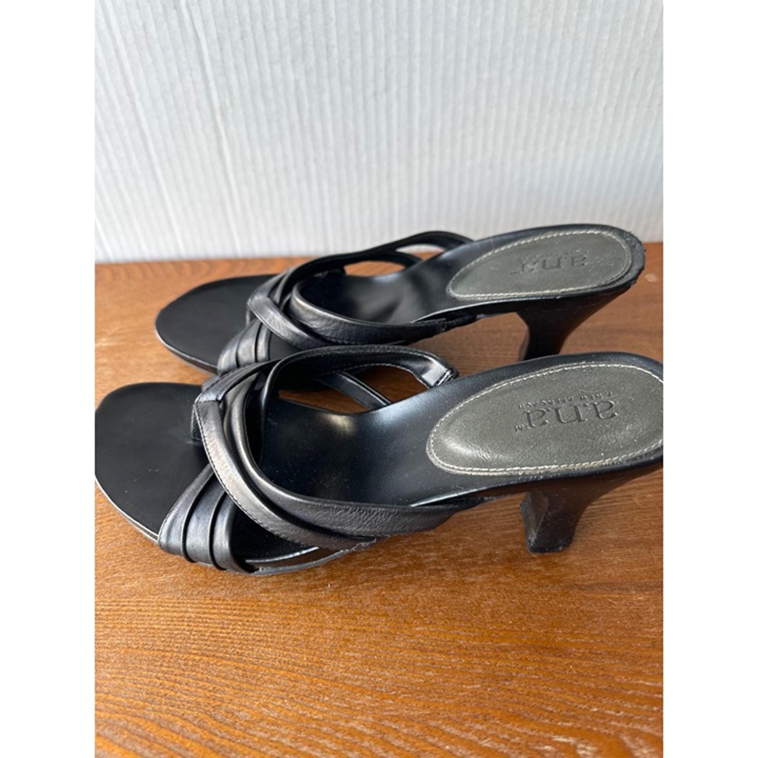 A.N.A. Women’s Slip On Strappy Sandal Heels Black Size 8M Sku 0300 / 2771