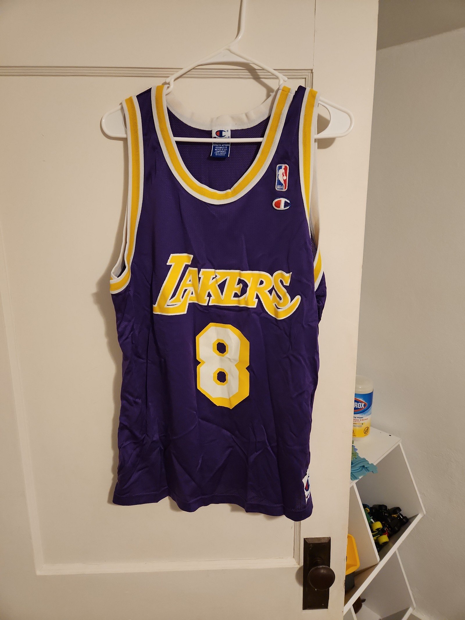 Kobe Bryant Champion Jersey Size 44 Nba