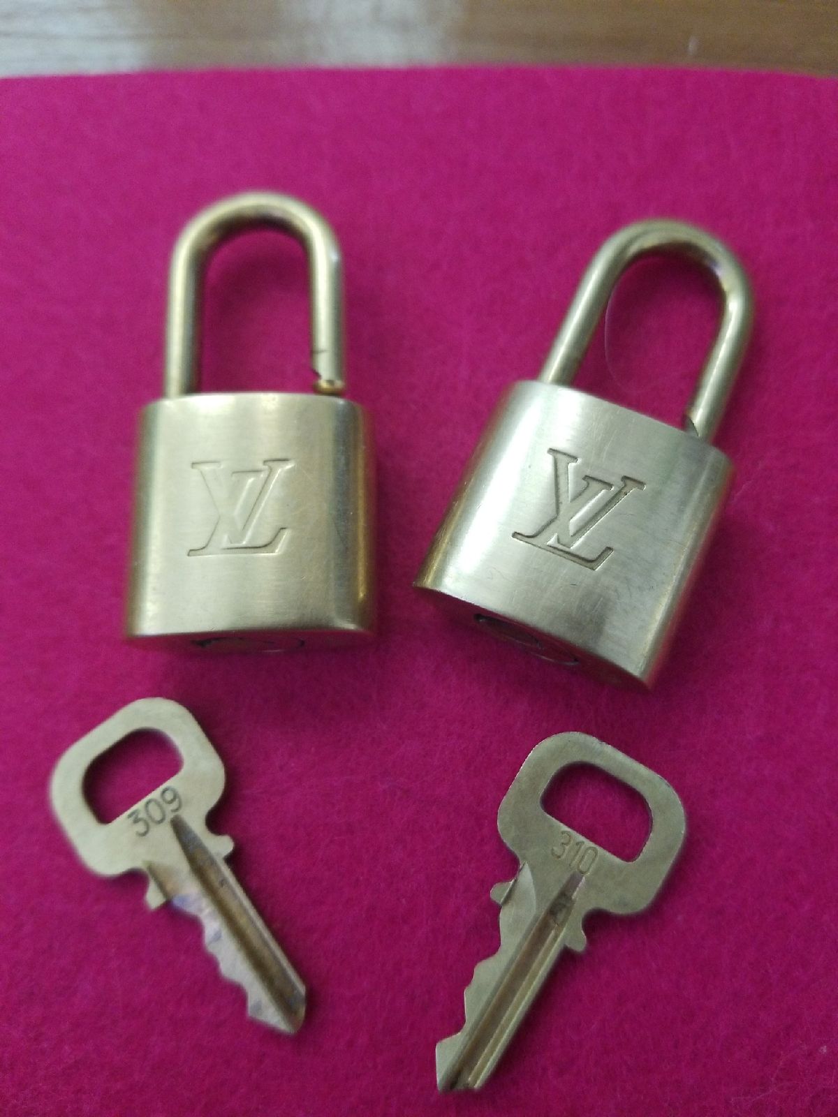Bundle Lockset Louis Vuitton 309 310