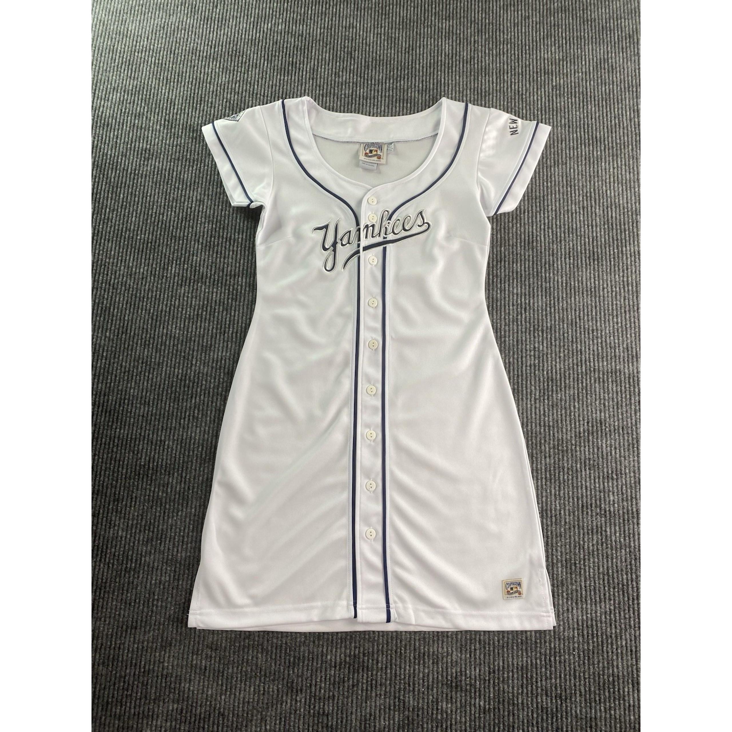 New York Yankees Jersey Dress Womens Medium White Cooperstown Carl Banks G-III