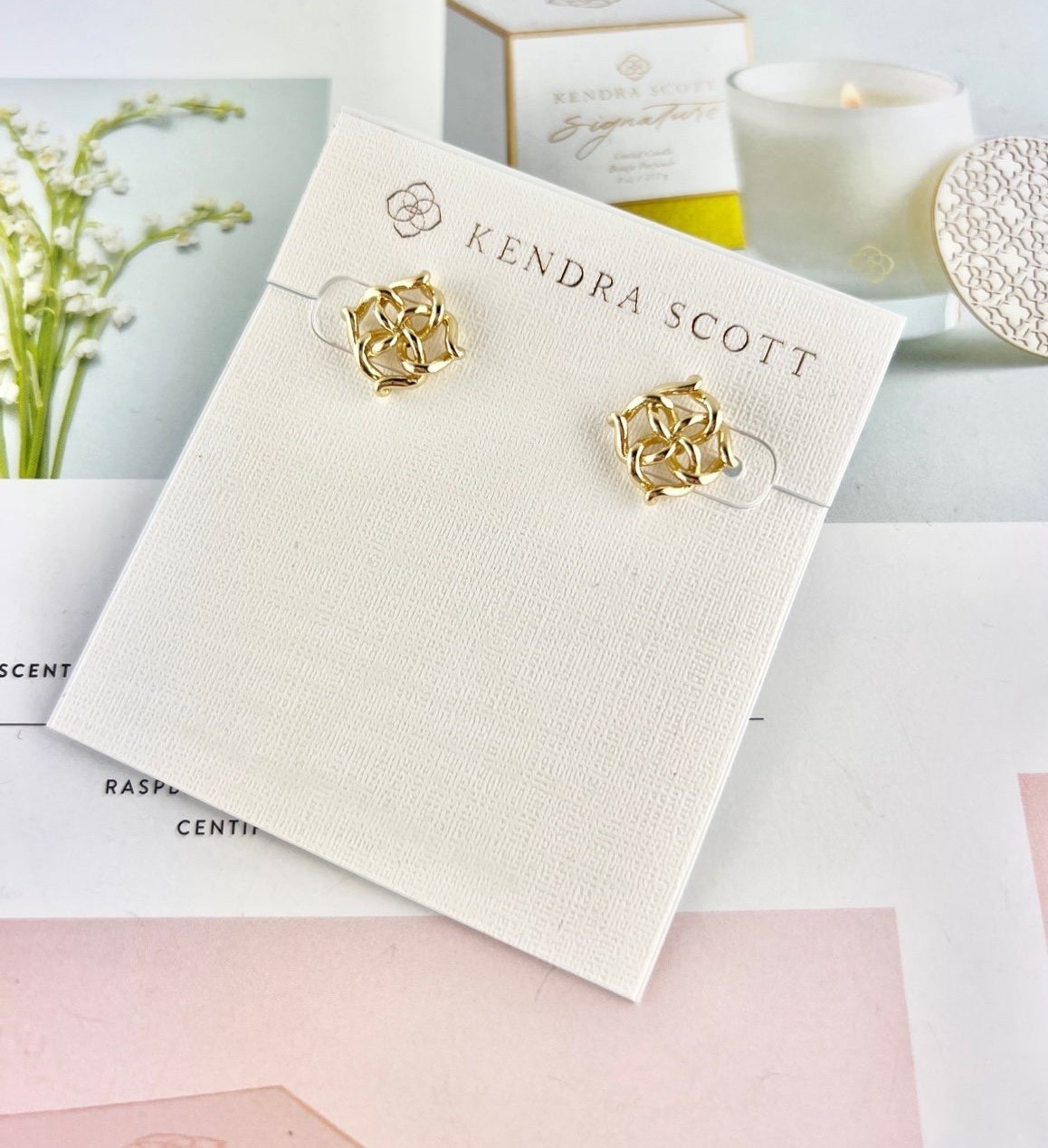 Kendra Scott Kelly stud gold earrings