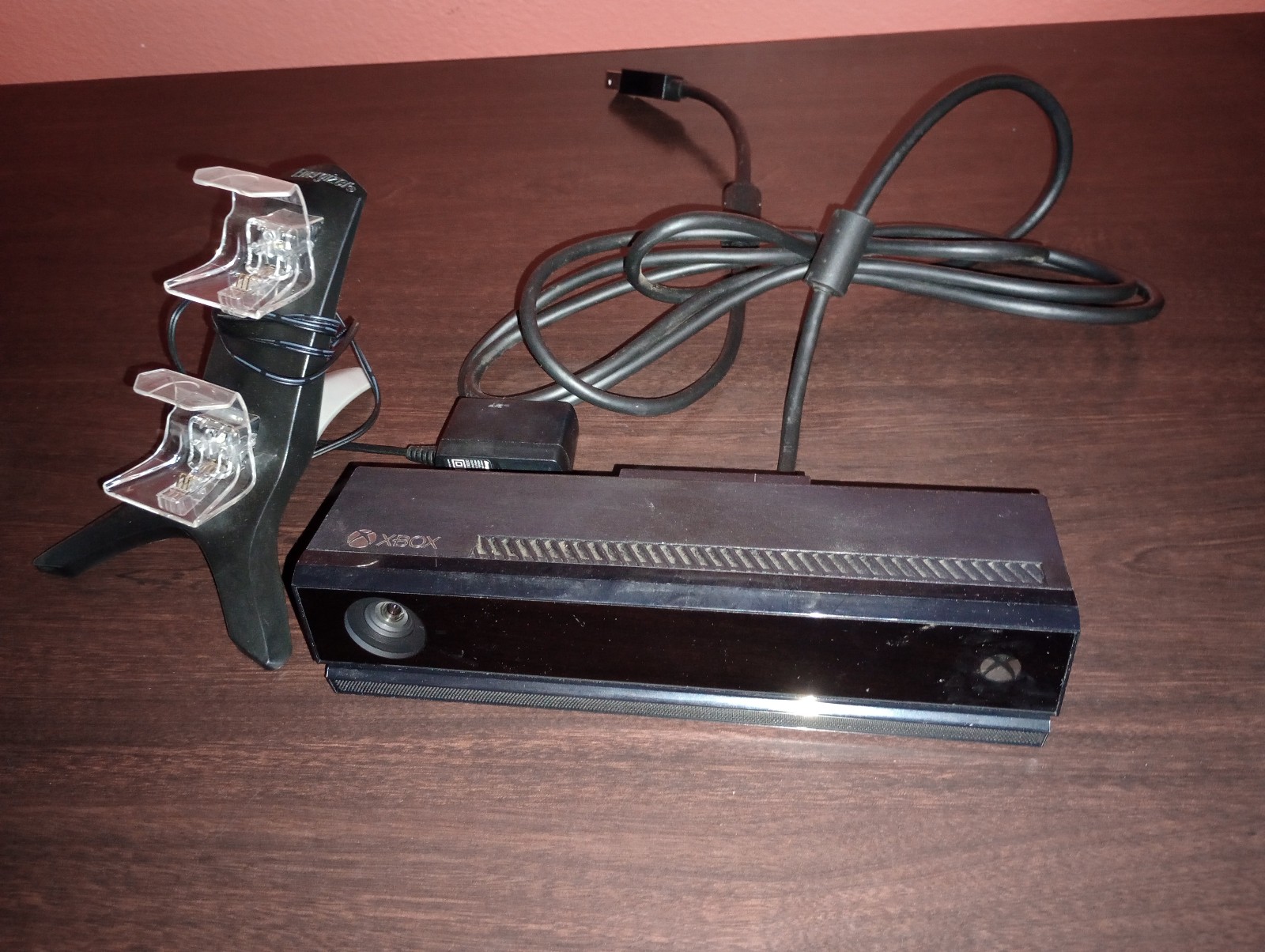 Microsoft Xbox One Kinect Camera Motion Sensor Bar 1520 Controller Charging dock