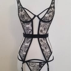 Victoria’s Secret Merrywidow