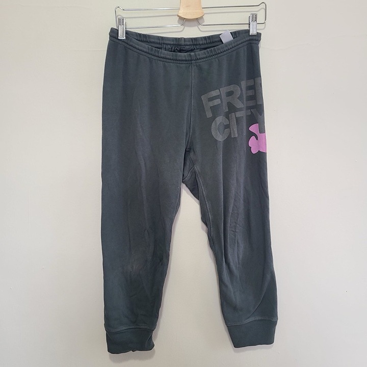Free City Women’s Cropped Sweatpants Olive Green Size 2