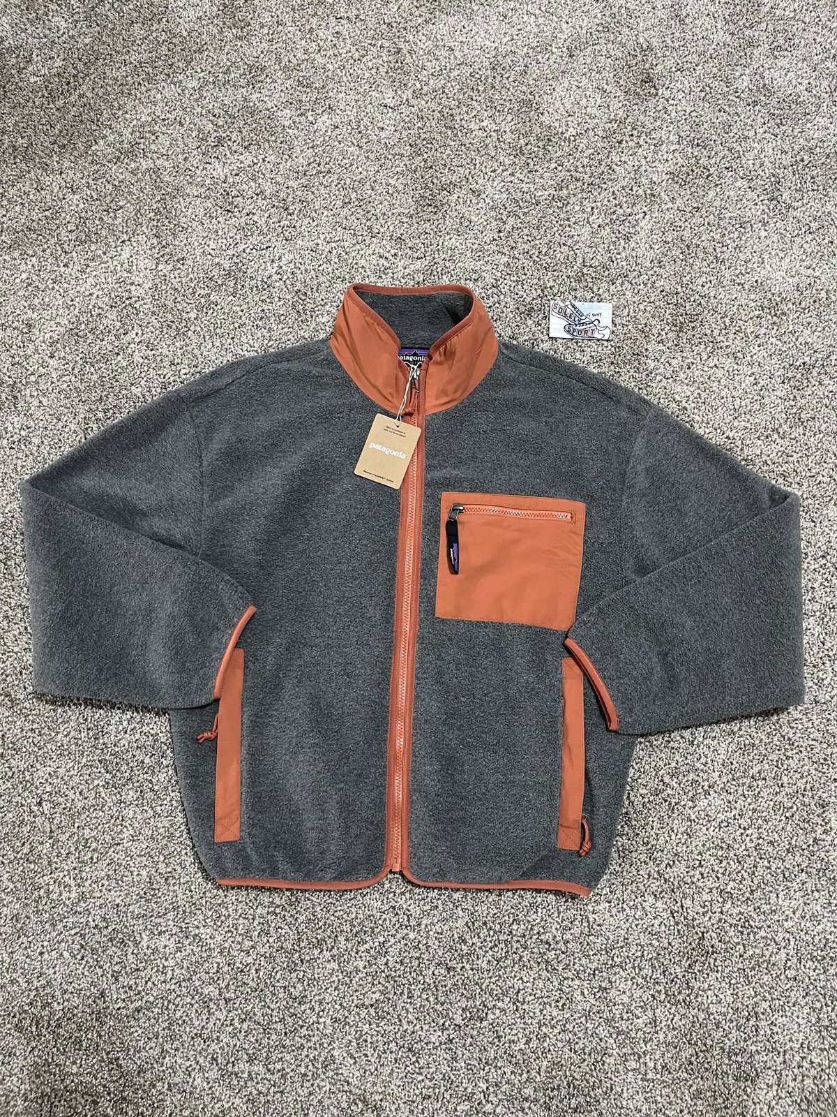 New Patagonia Synchilla Jacket Nickel Grey Burl Red Full Zip Coat Sweater Large
