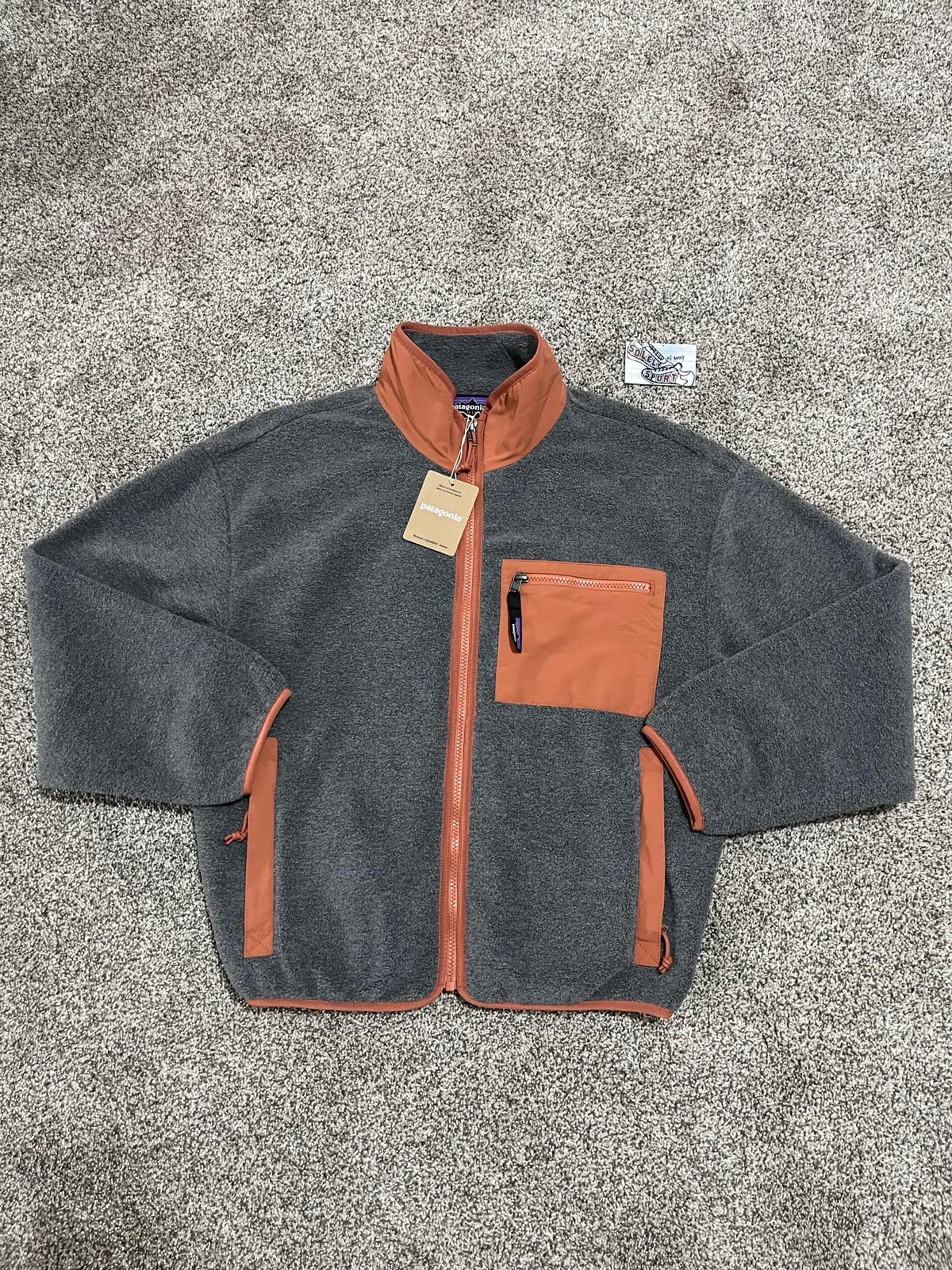 New Patagonia Synchilla Jacket Nickel Grey Burl Red Full Zip Coat Sweater Large