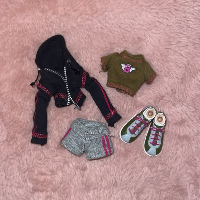 Bratz doll clothes Back To School Phoebe