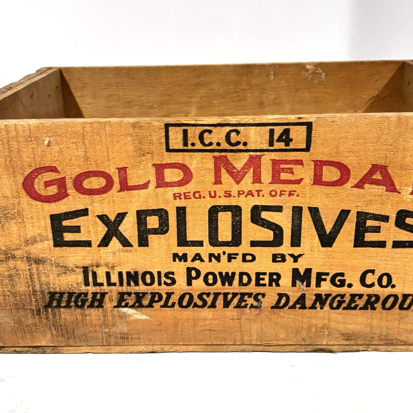 Vintage Gold Medal Dynamite Explosives Wooden Crate Illinois Powder Mfg Company