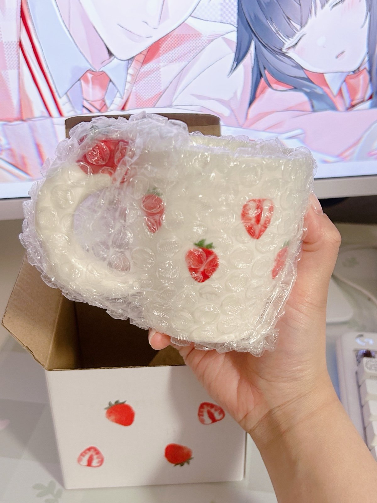 Decor strawberry & rabbit mug