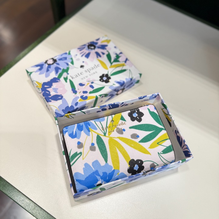 Kate Spade KK942 Boxed Madison Floral Medium Bifold Wallet