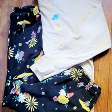 Nike have a NIKE day sweats set large
