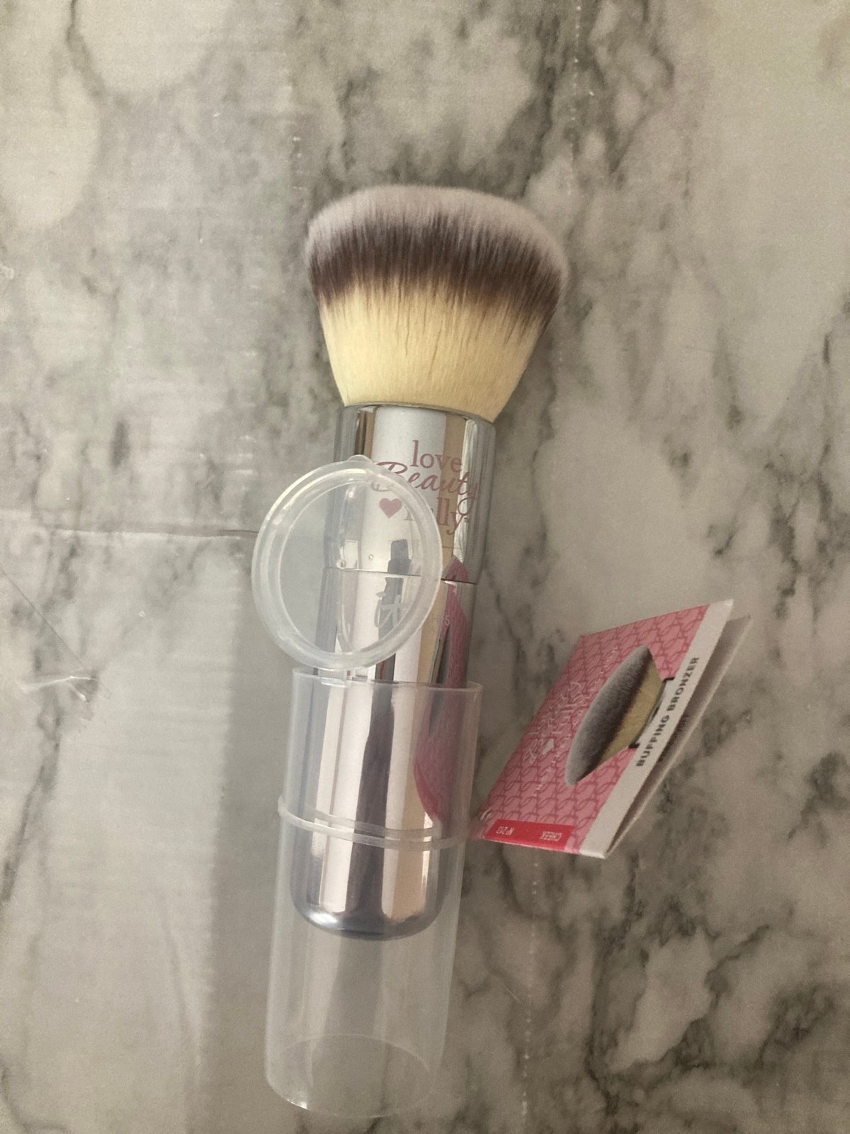 It cosmetics N213 Buffing brush