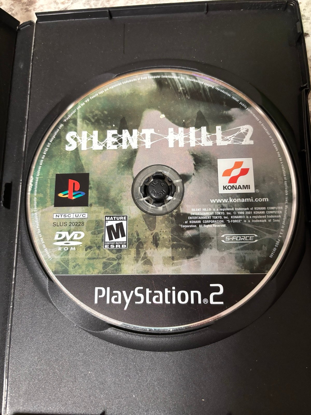 SONY PlayStation 2 PS2 Silent Hill 2 (BLACK LABEL VERSION) Disc GameStop Case