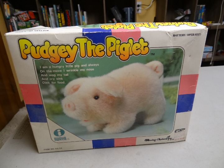 PUDGEY THE PIGLET MOVING OINKING ANIMAL TOY IWAYA 1986 IN BOX
