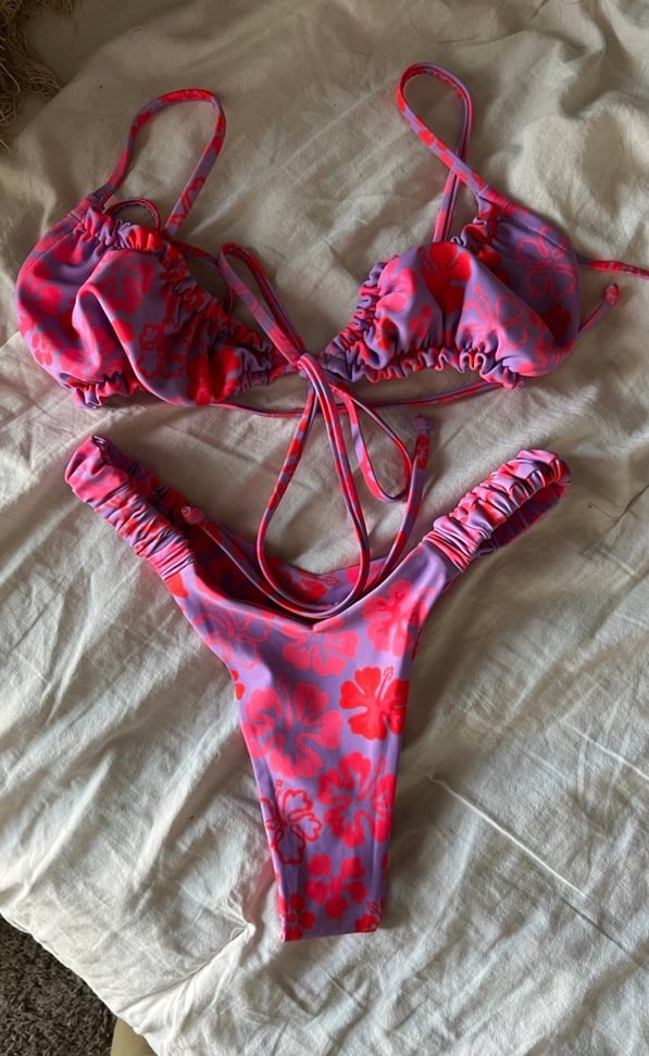 kulani kinis bikini