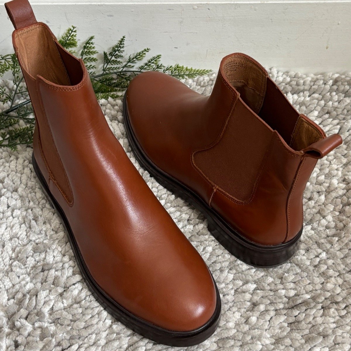 Madewell Woman Pull On Ankle Boot Size: 10