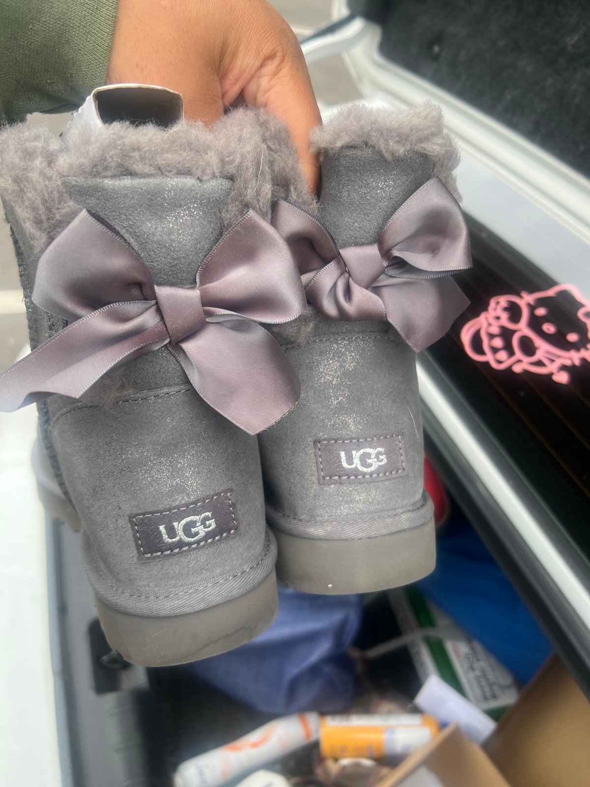UGG Mini Bailey Bow (size10)