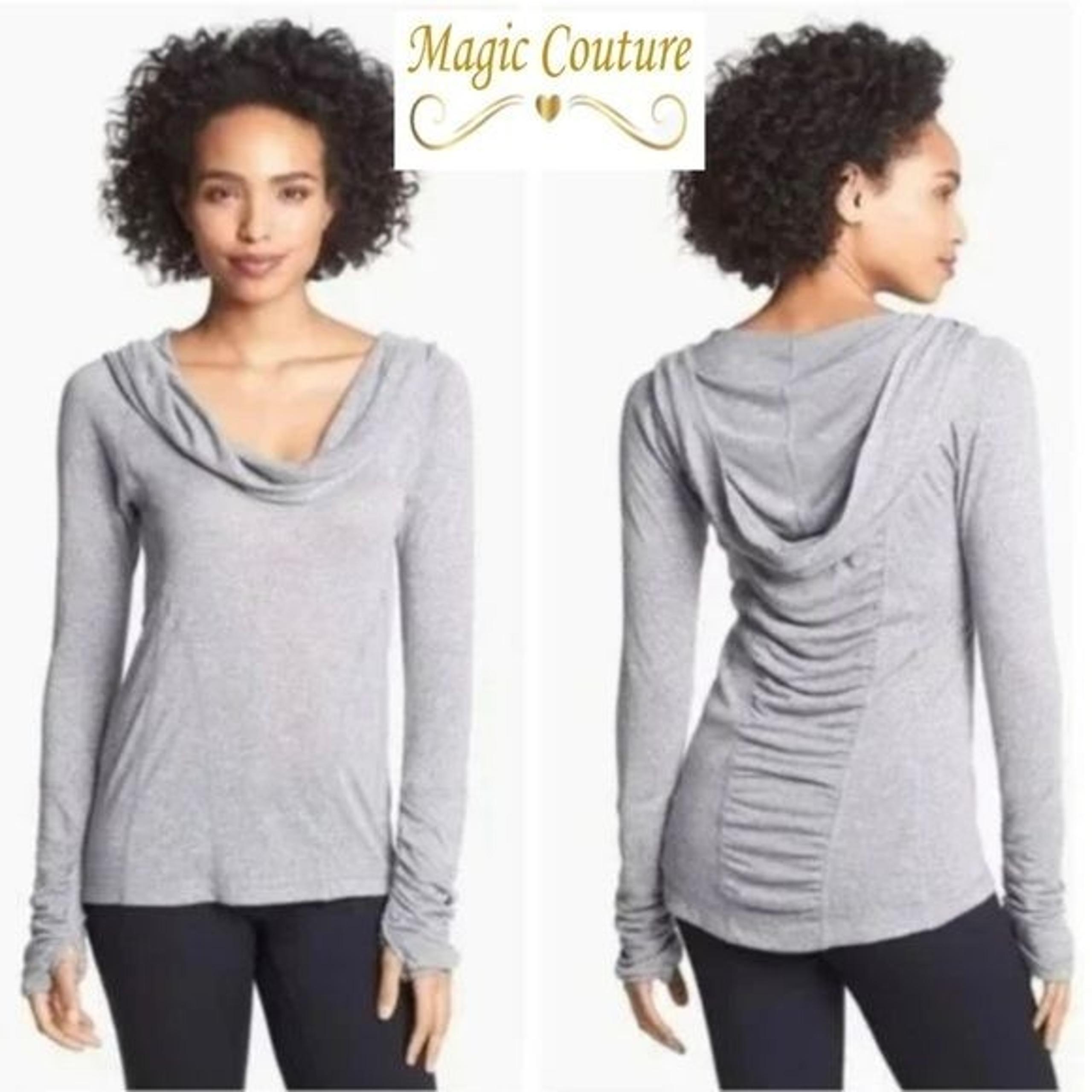 Zella Gray Ruched Back Long Sleeve Hoodie