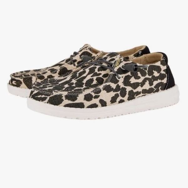 NWT Hey Dudes Wendy Leopard Sparkle Wide Size 7