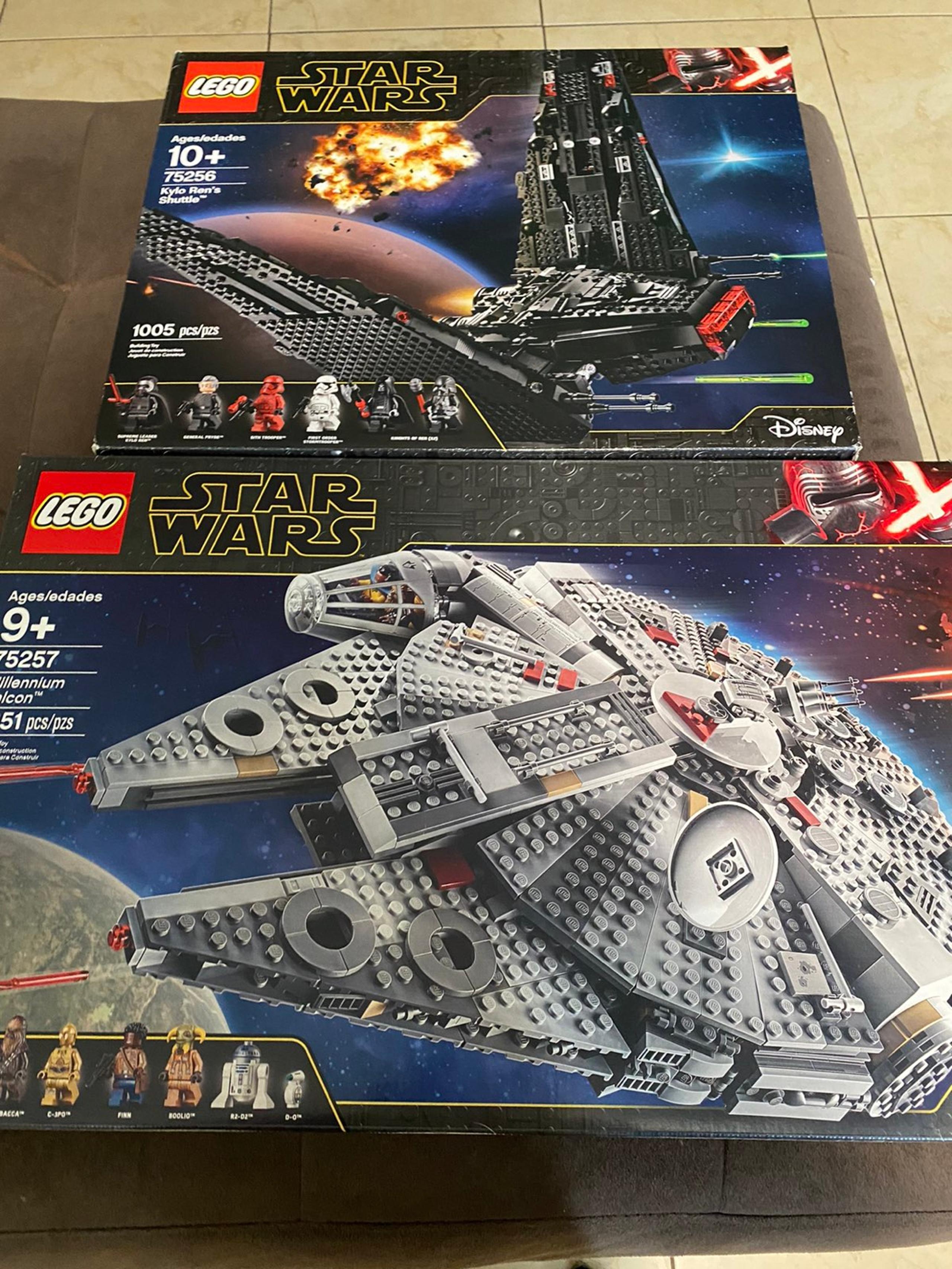 Millennium Falcon & Kylo Ren's Shuttle