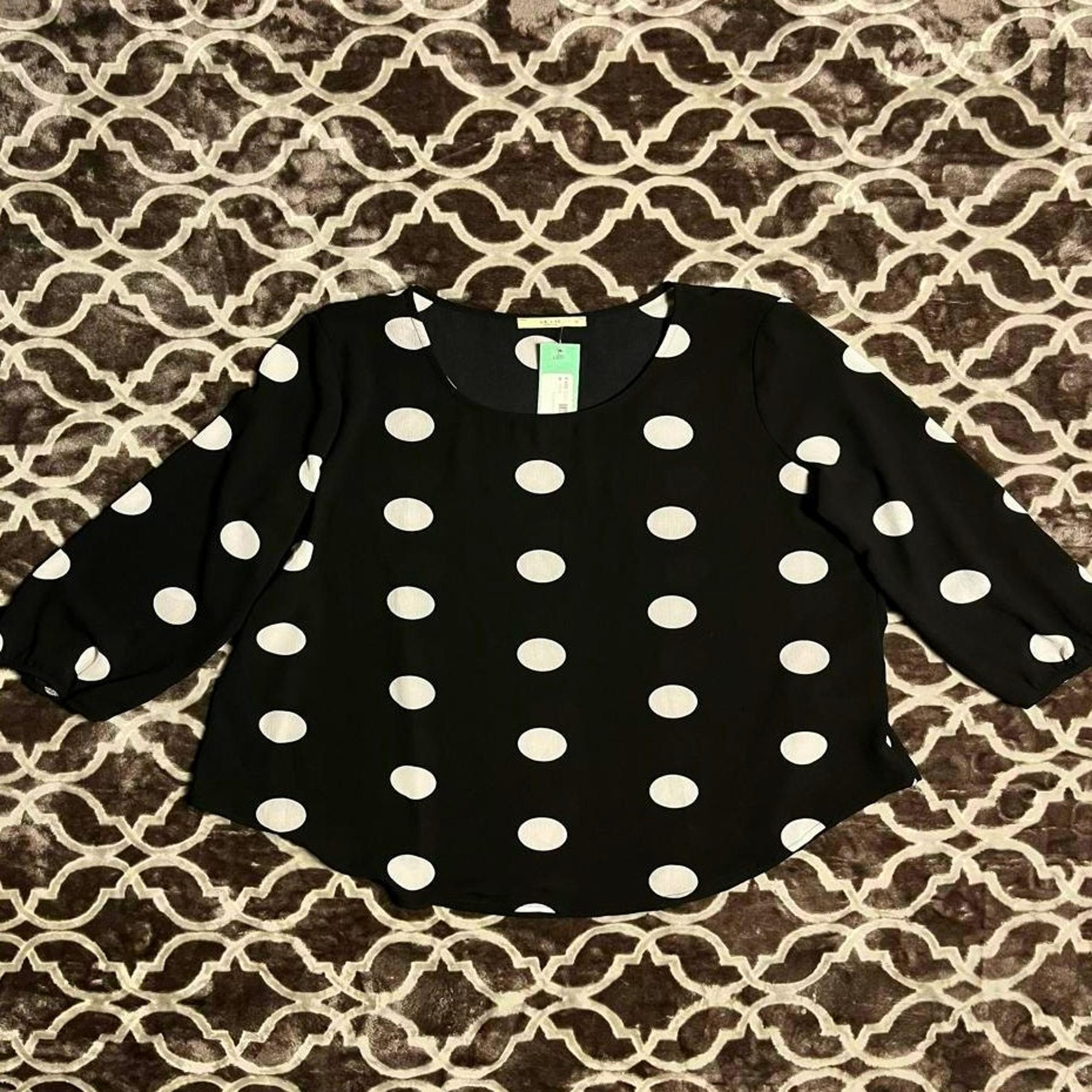 NWT Le Lis Aldama Blouse Women's Medium Monochrome Polka Dot Fun Frisky Whimsy