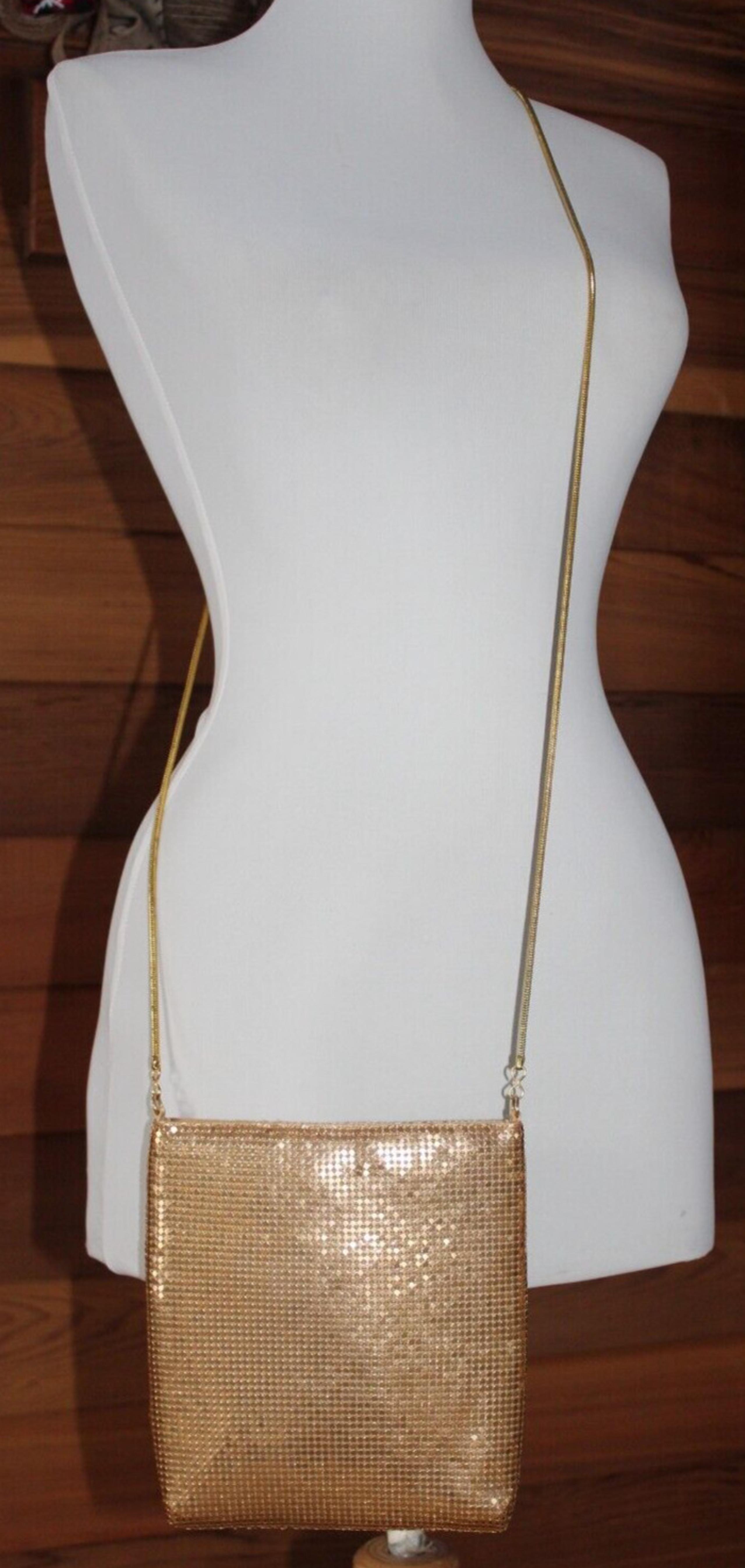 Valerie Stevens Gold Metal Mesh Purse Bag Cross Body Handbag Great condition!