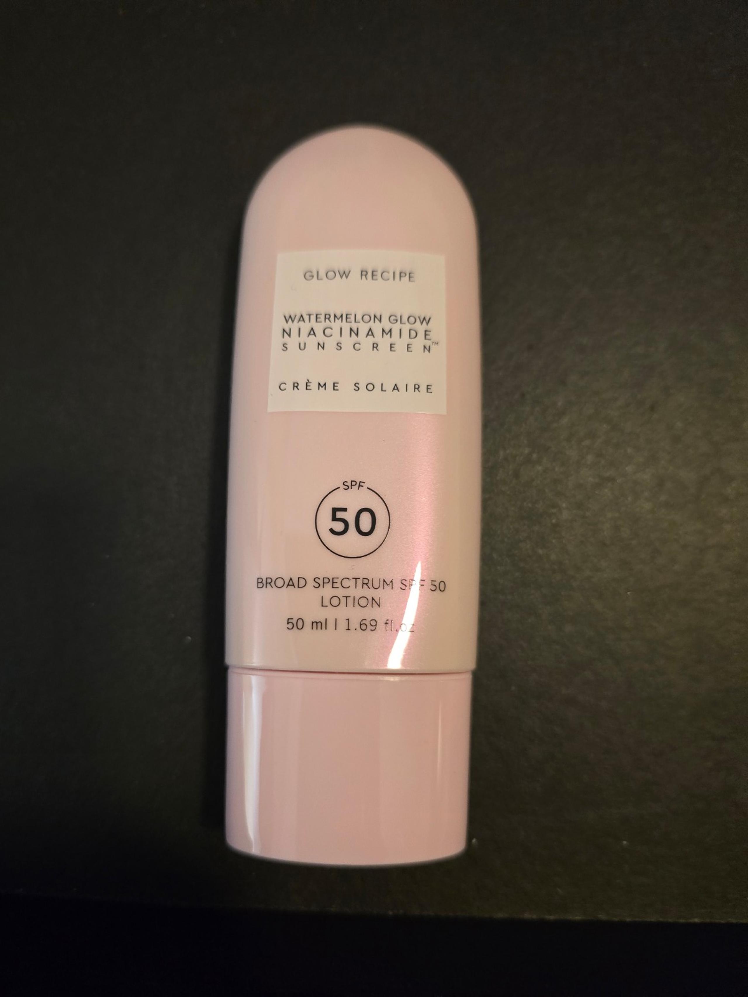 Glow Recipe's Watermelon Glow Niacinamide Sunscreen SPF 50 - NEW & SEALED - 50mL