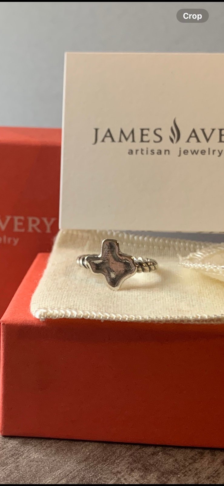 *retired* James Avery ring