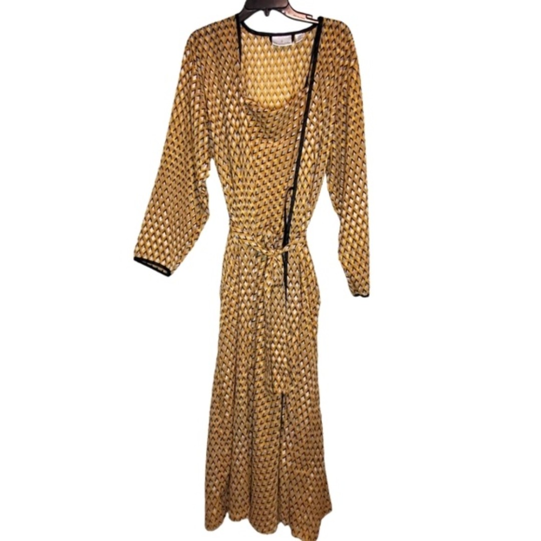 The Lingerie Collection Nighgown & Robe