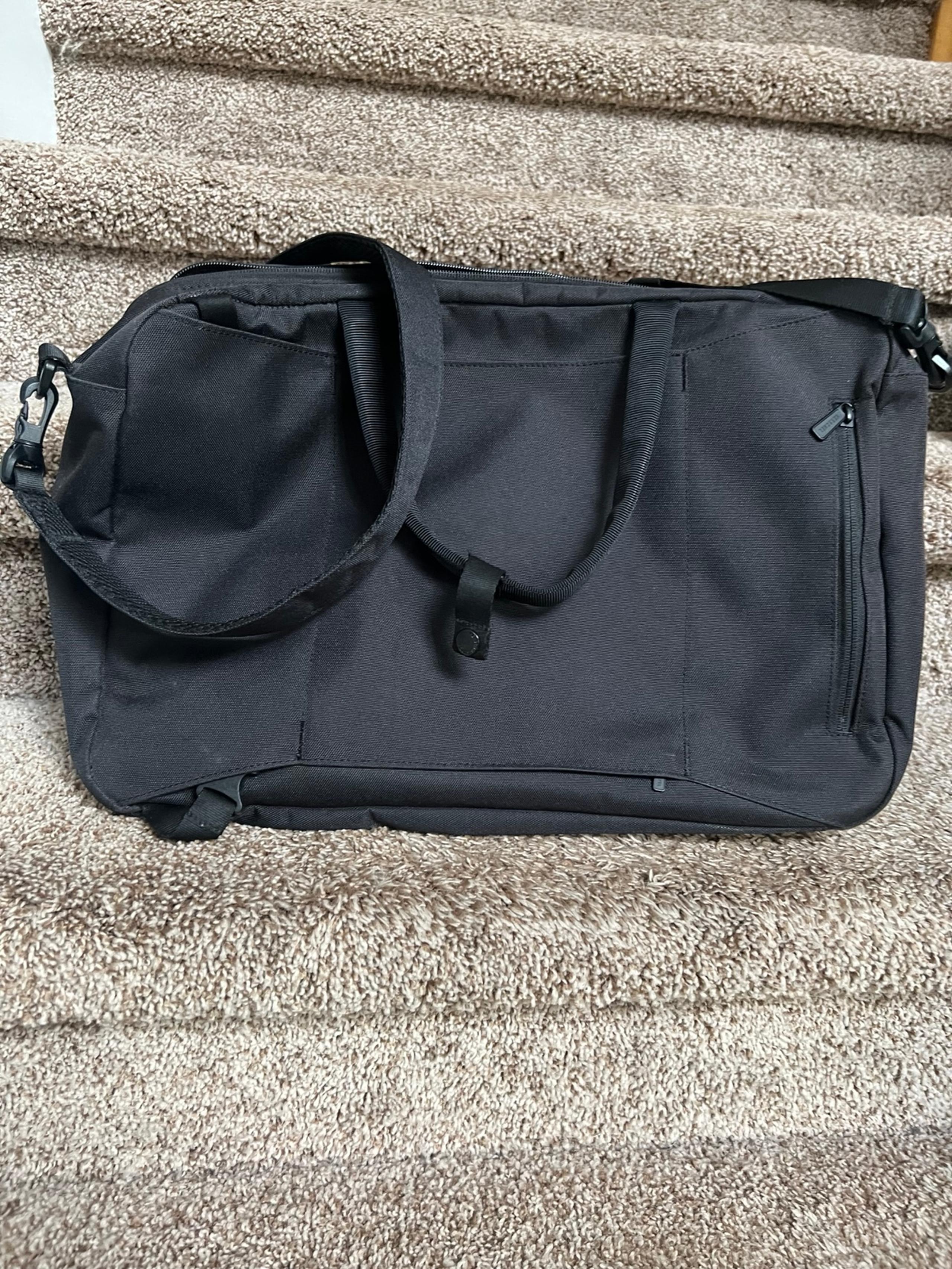 Herschel Supply Compan Black Men's Laptop Backpack Portfolio Bag .