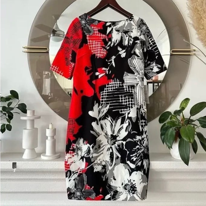 Rickie Freeman Women's Floral Dress
