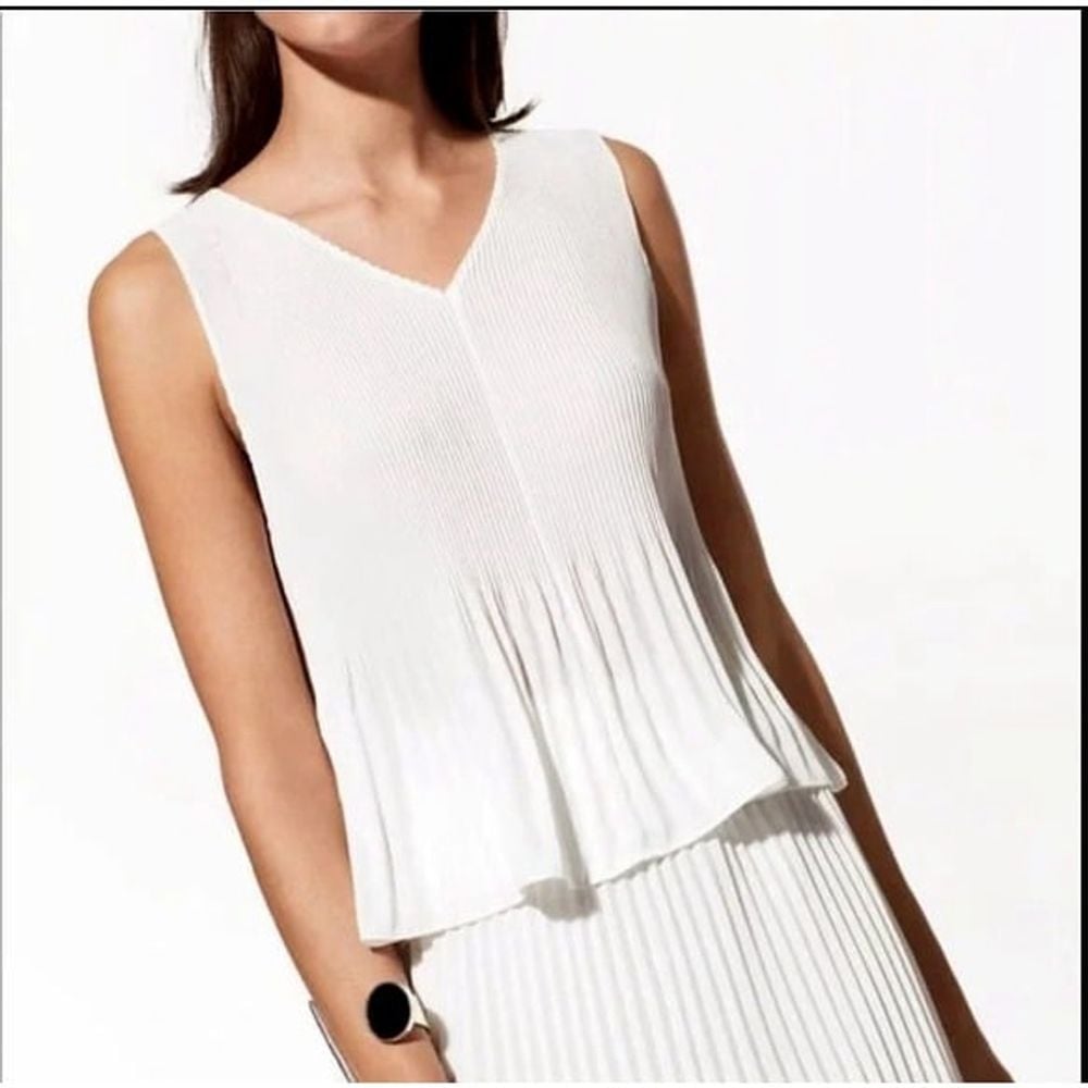 ARITZIA BABATON Damien Pleated White Tank Blouse Women size M