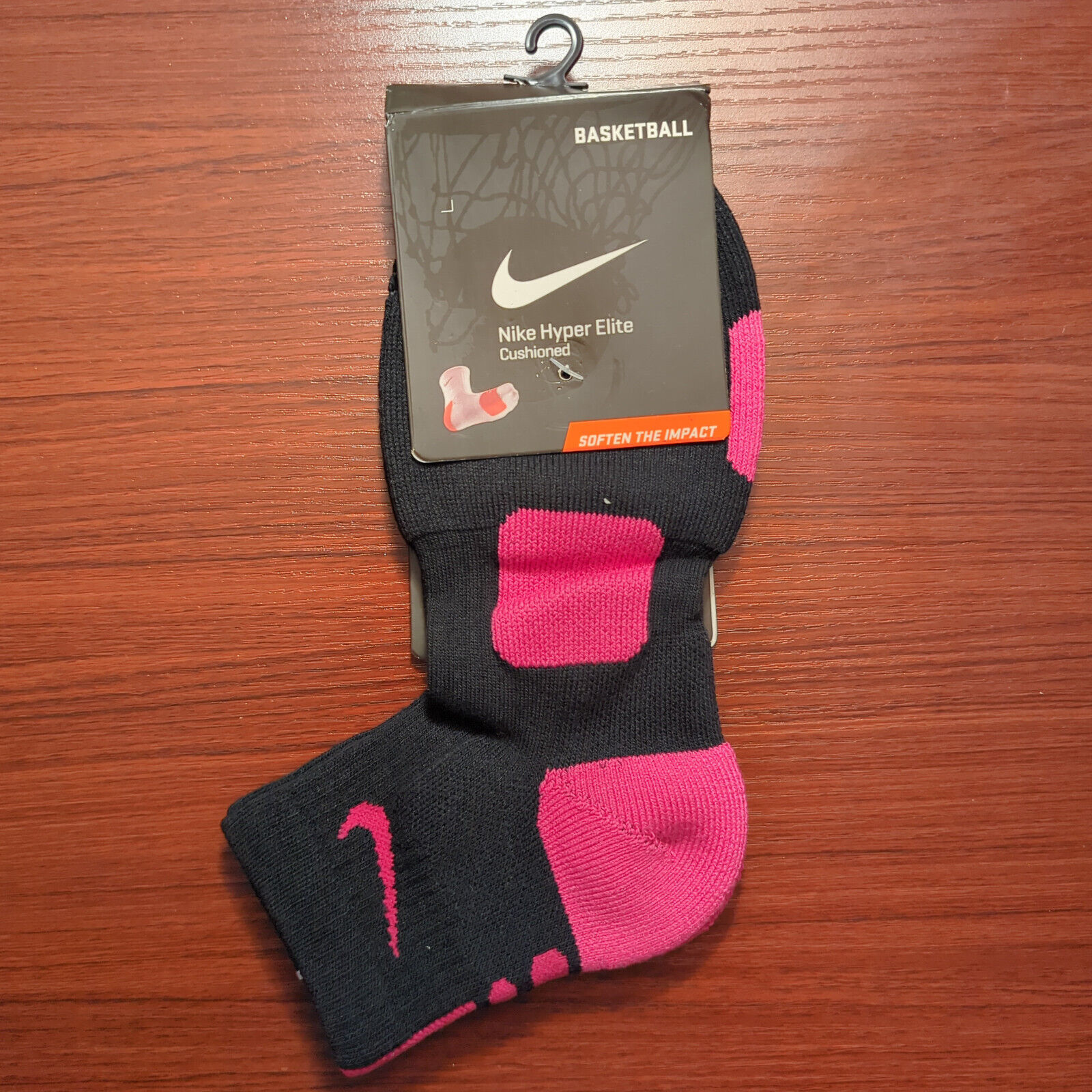 New Original Nike Elite Socks Quarter Cut Black/Pink Size Large Basketball