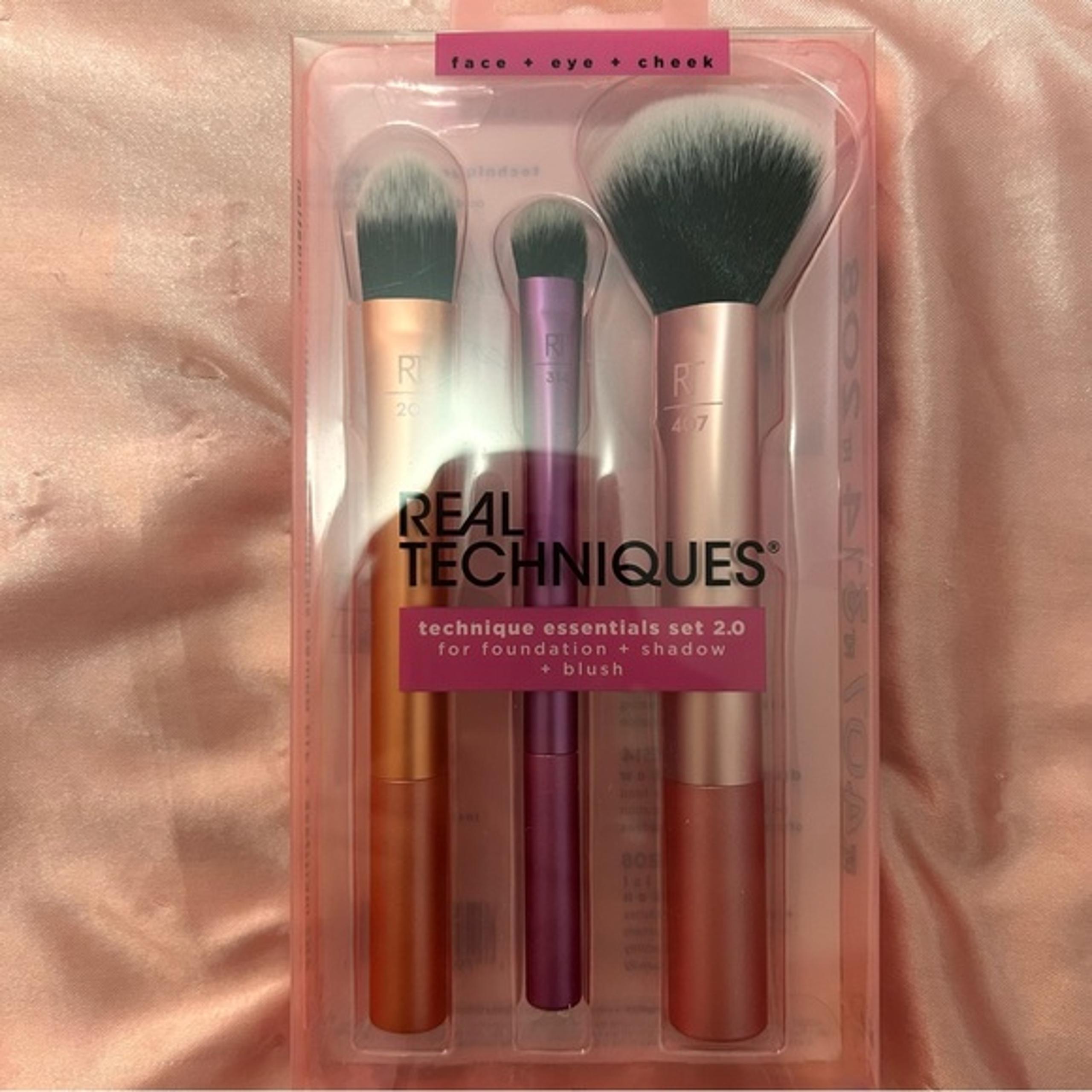 Real Techniques Essentials Set