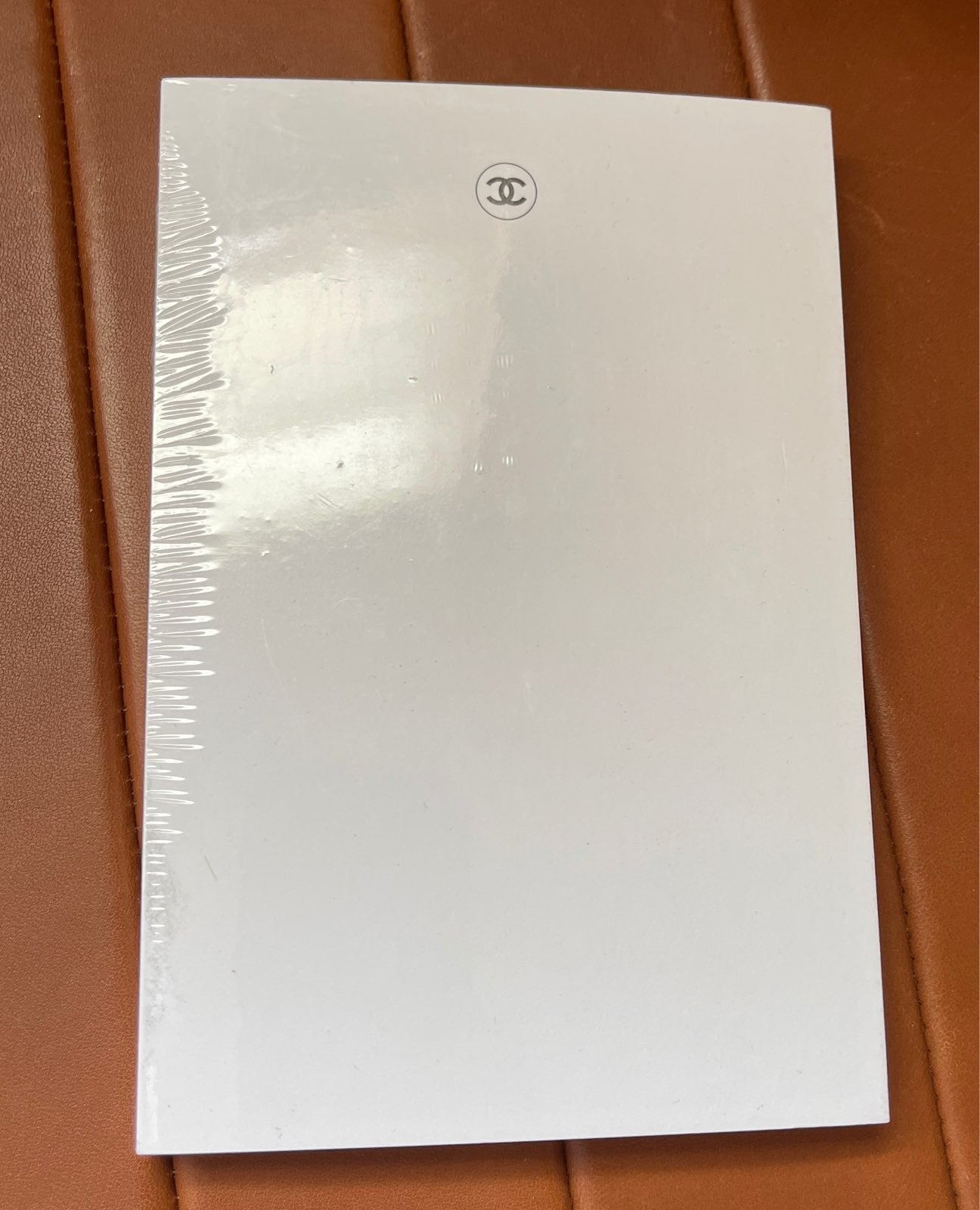 CHANEL Pack of 25 Post Cards Sealed