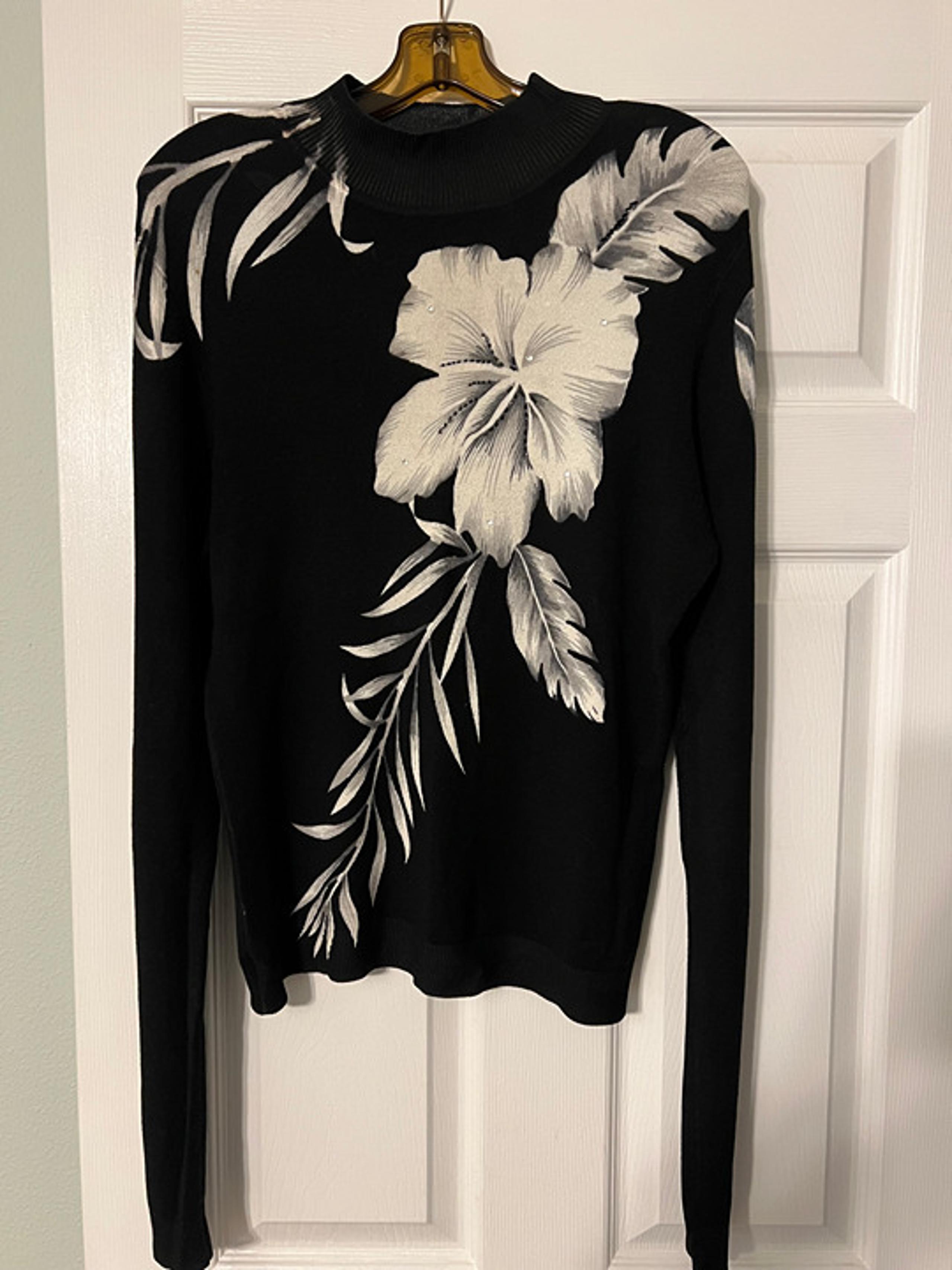 Cache Sweater, silk, Size S