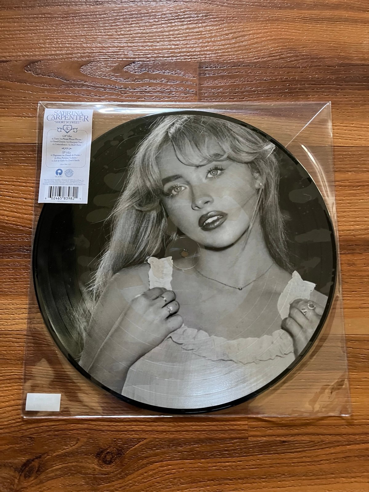 Sabrina carpenter short n sweet picture disc