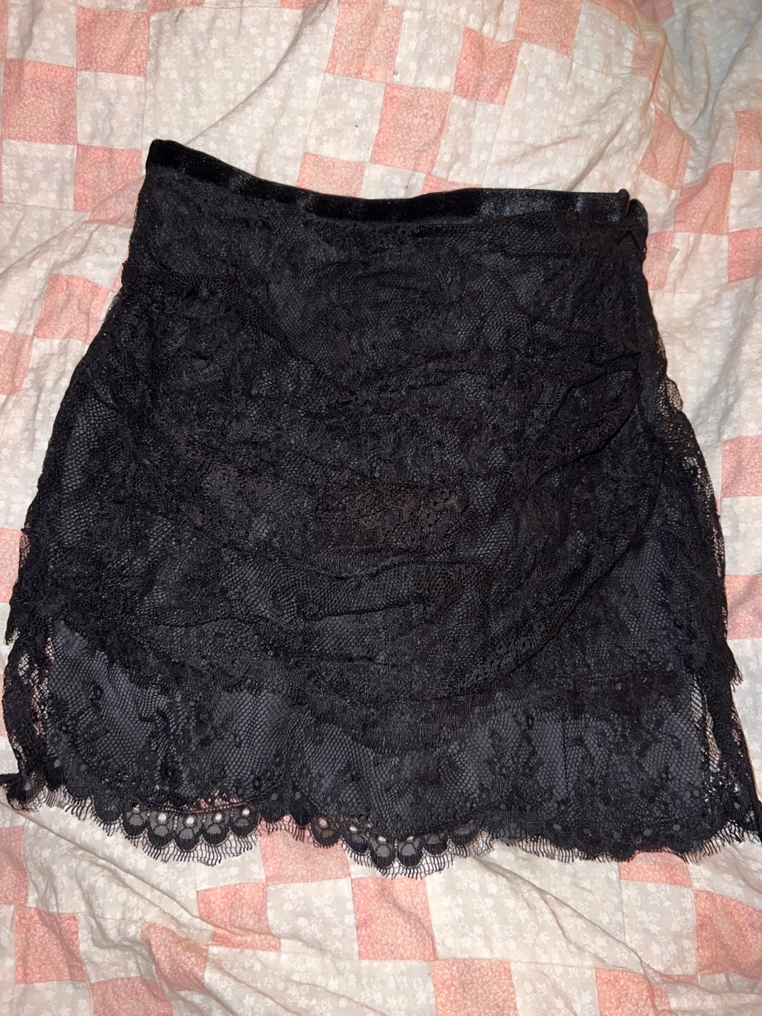 L’agence lace skirt
