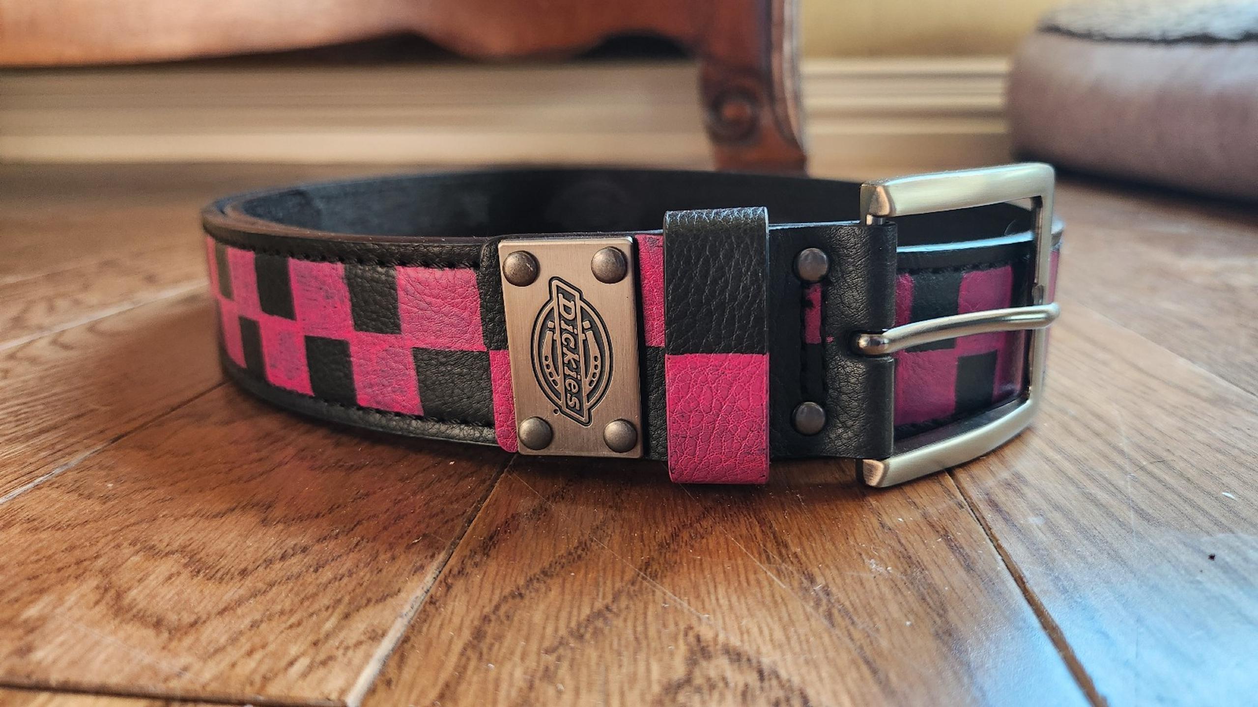 Dickies Pink & Black leather belt 34