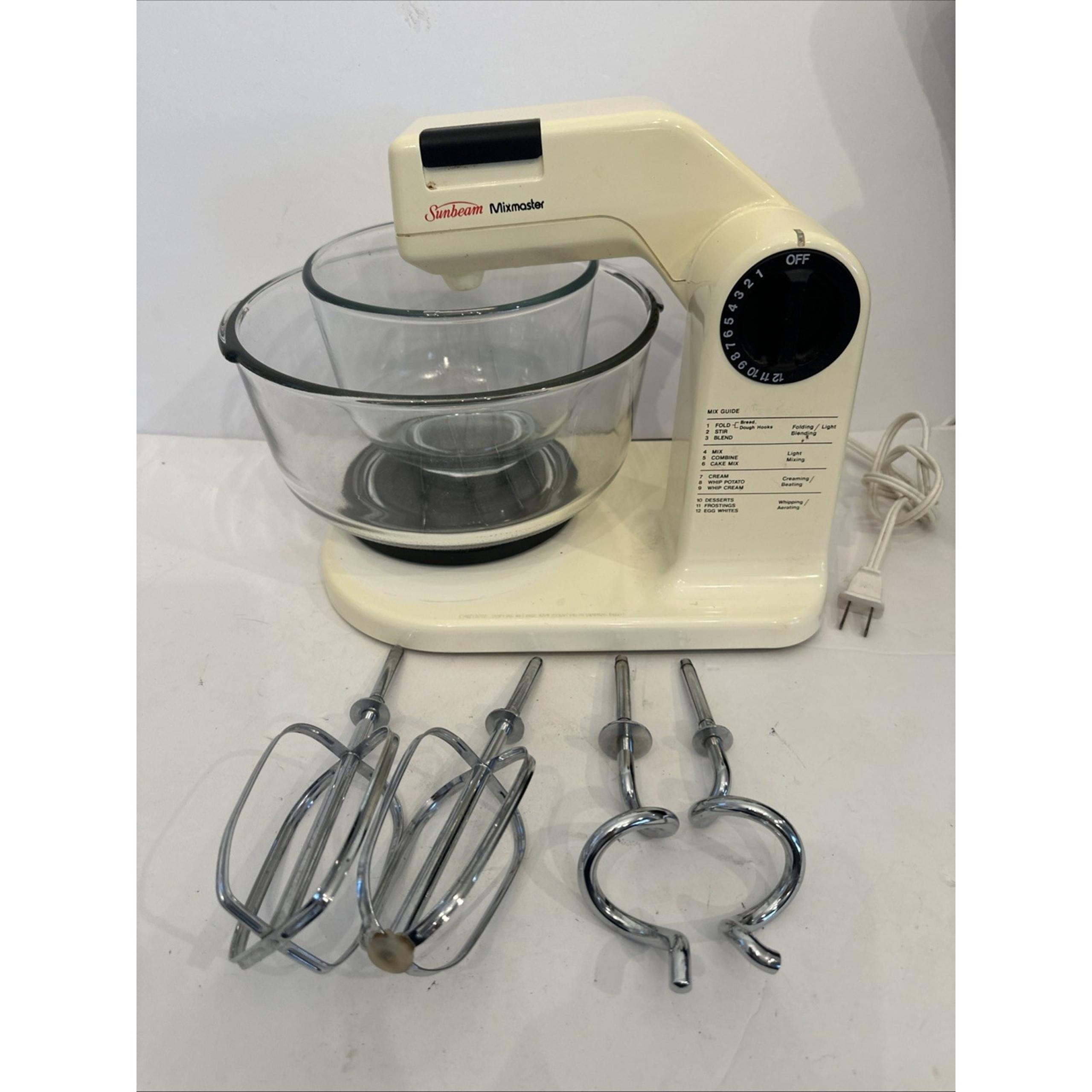 Vintage Sunbeam Mixmaster Electric 12 Speed Stand Mixer 01401 Works Great