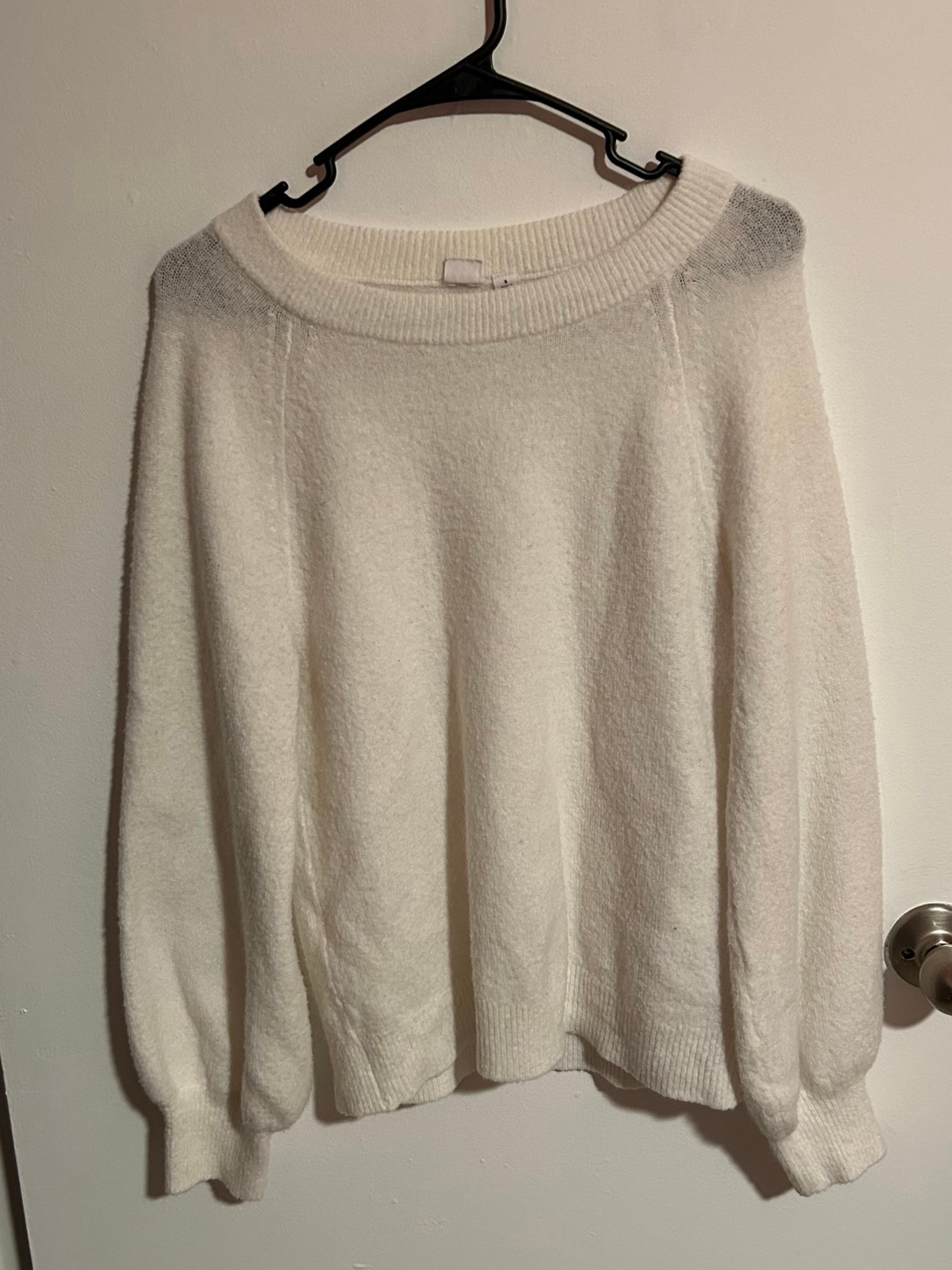 GAP White Sweater size S