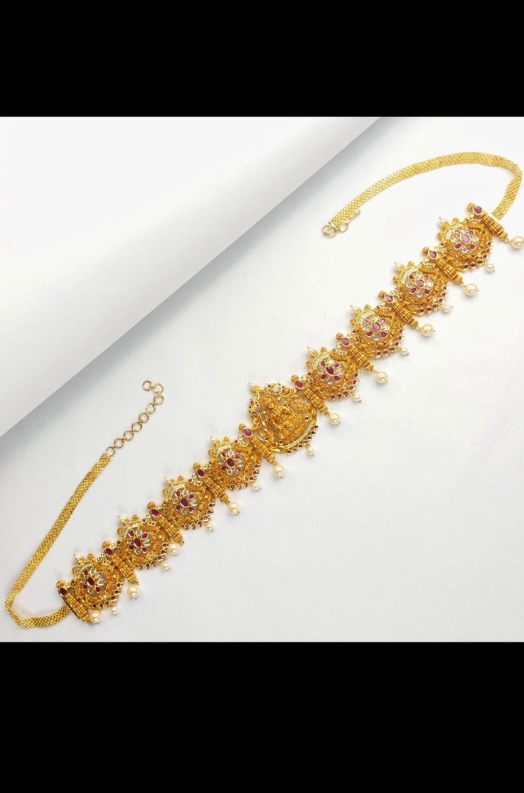 Gold plated vaddanam