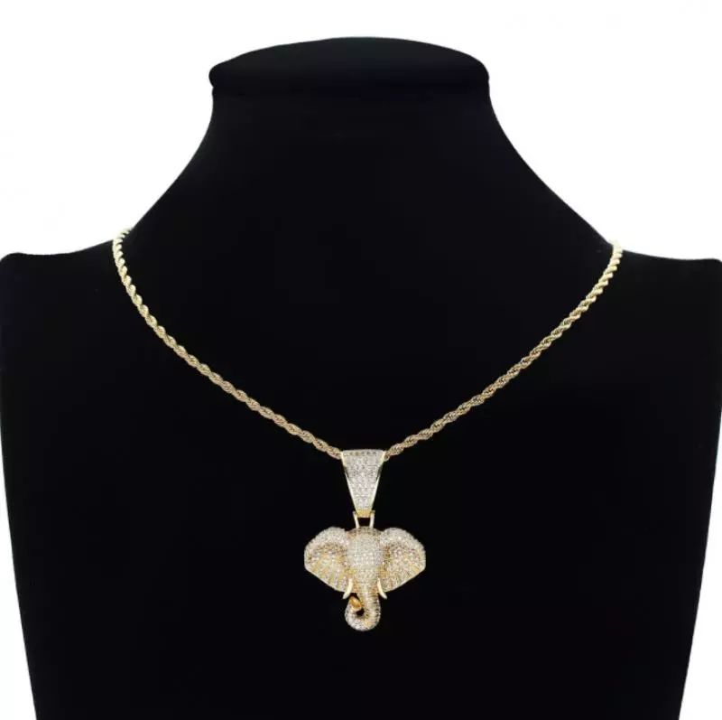 Elephant head pendant necklace