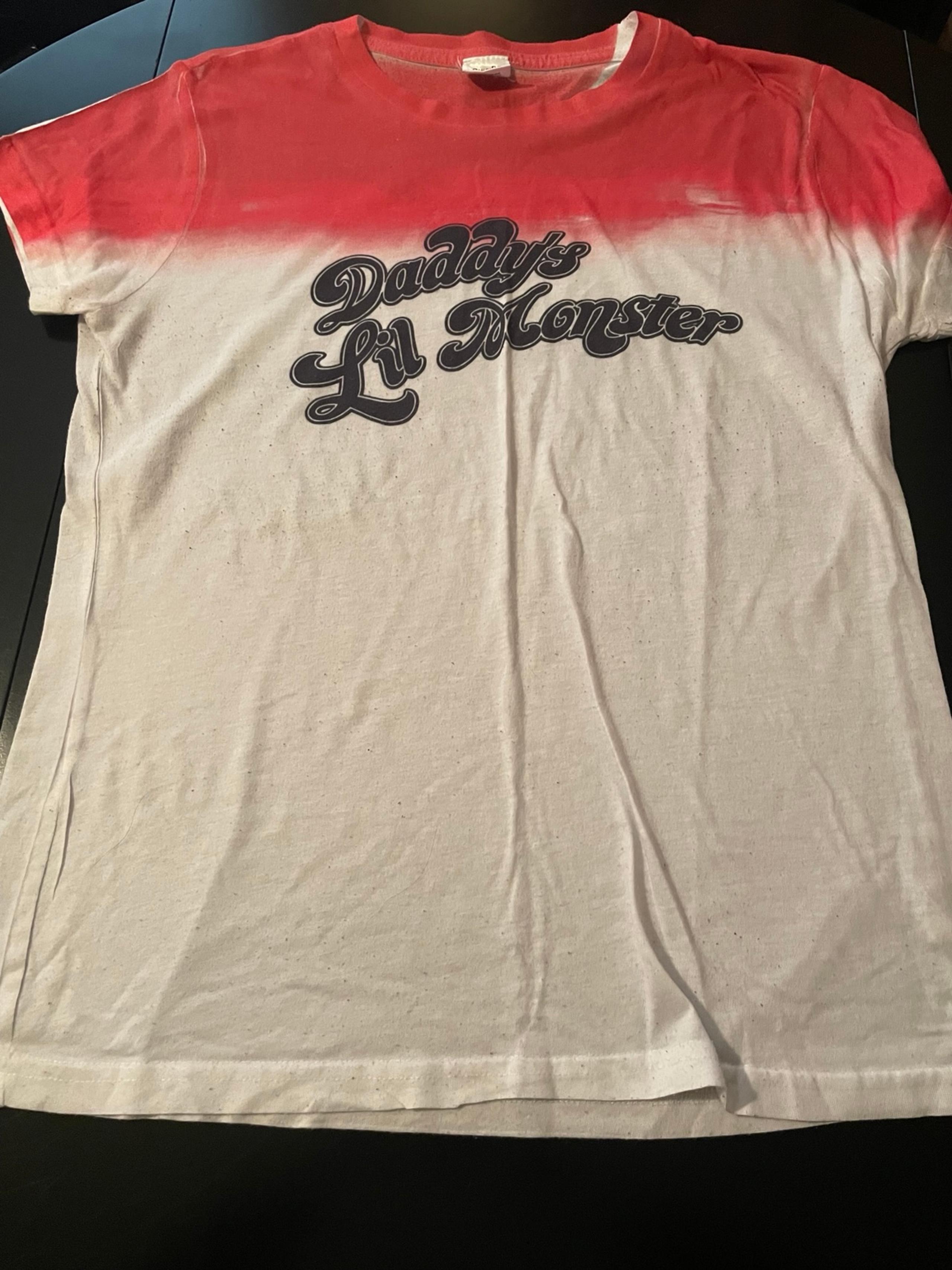 Harley Quinn- Daddy’s Lil Monster T-shirt size XL
