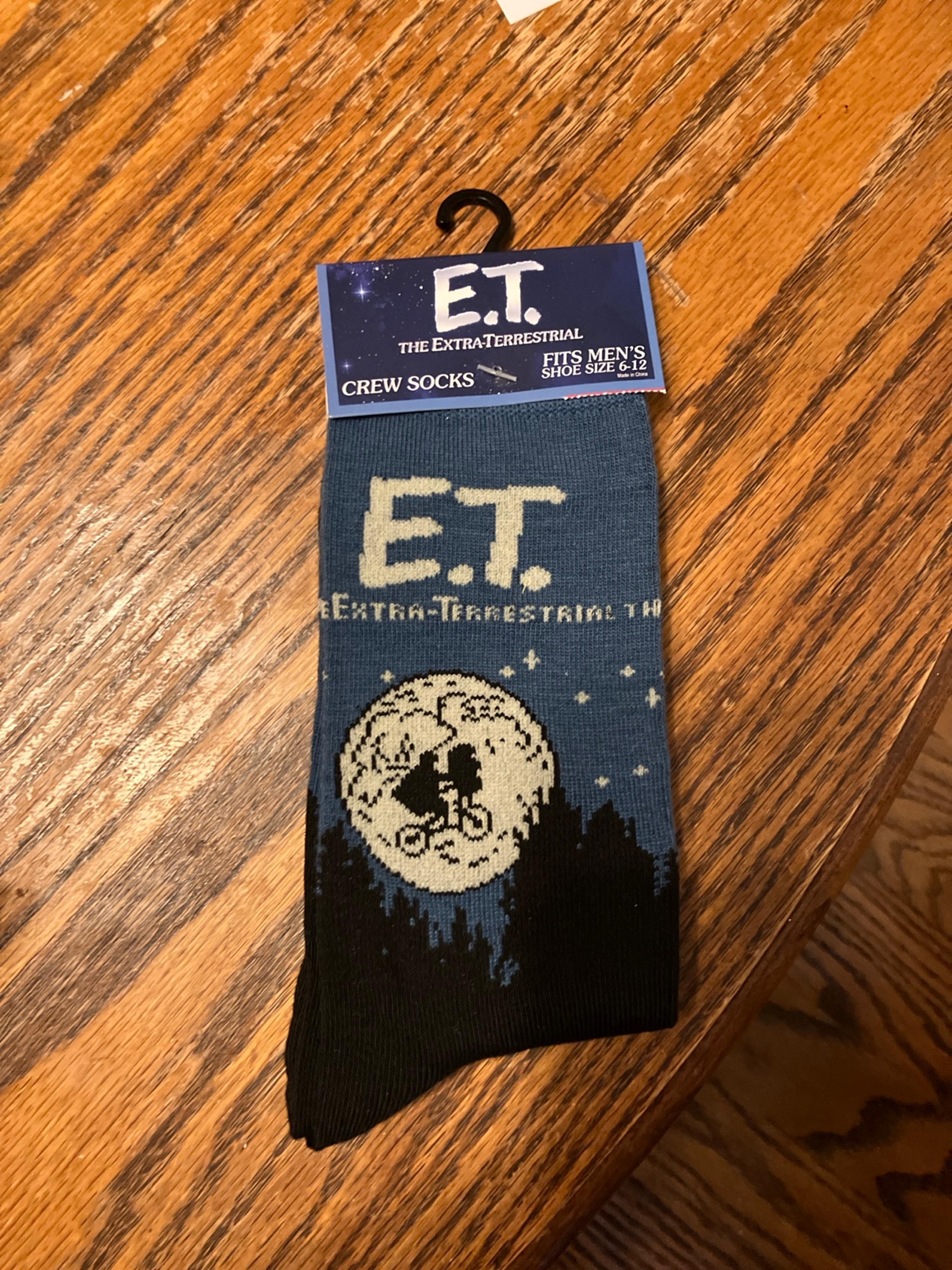 E.T. The Extra-Terrestrial Men’s Socks