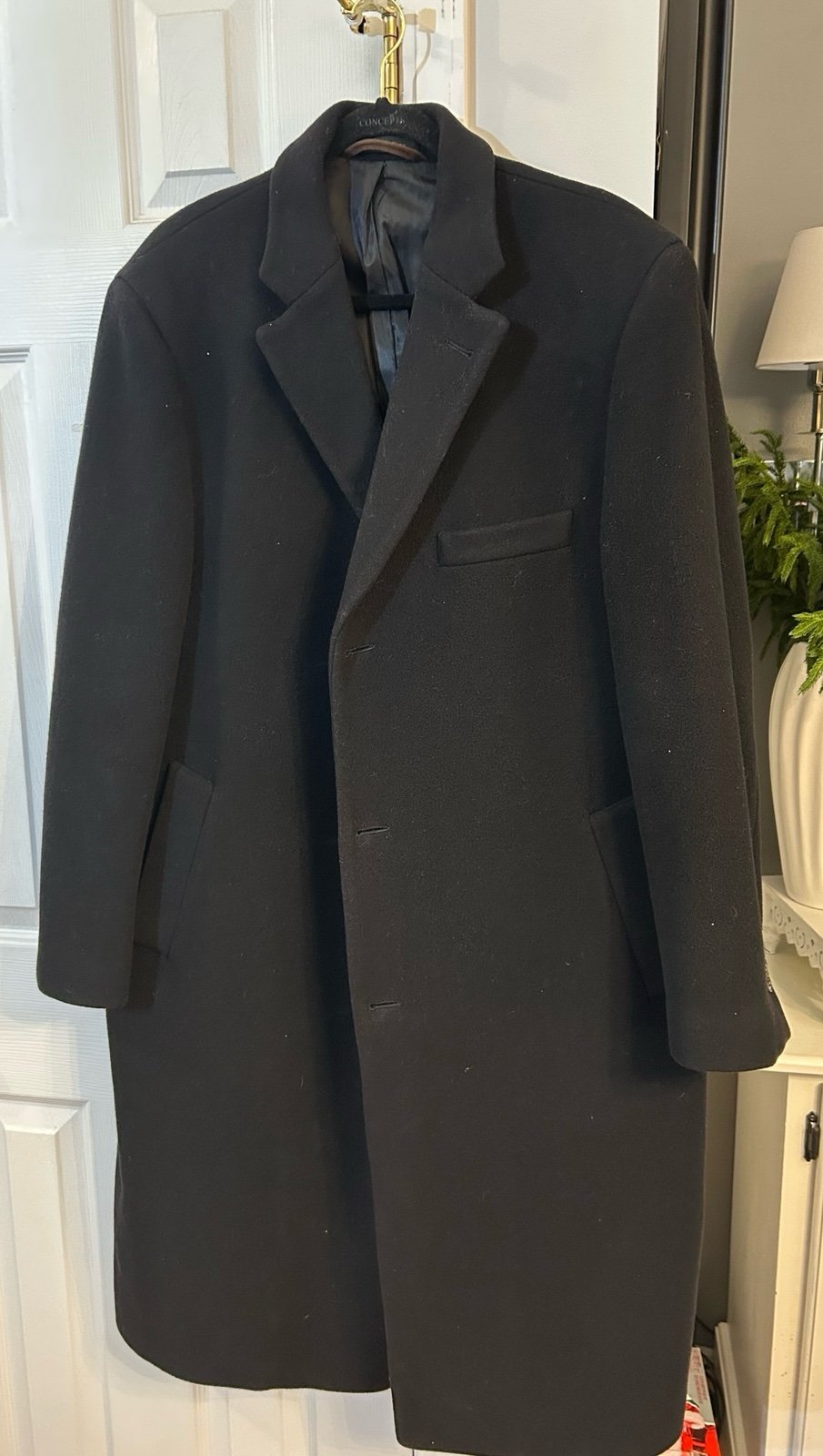 Lauren Ralph Lauren men’s 42R black cashmere and wool overcoat